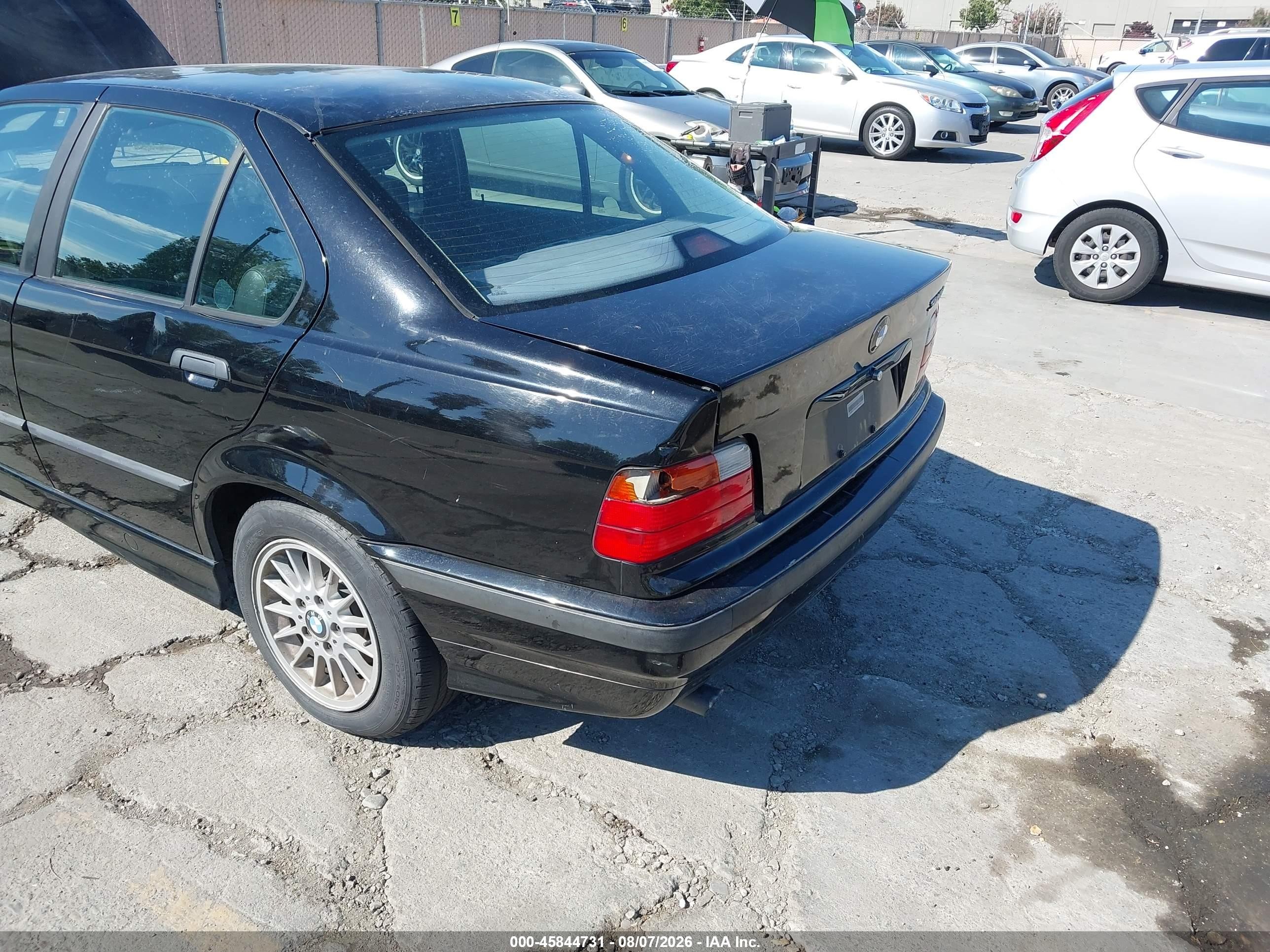 1997 Bmw 318i   Черный vin: WBACC9326VEE56407