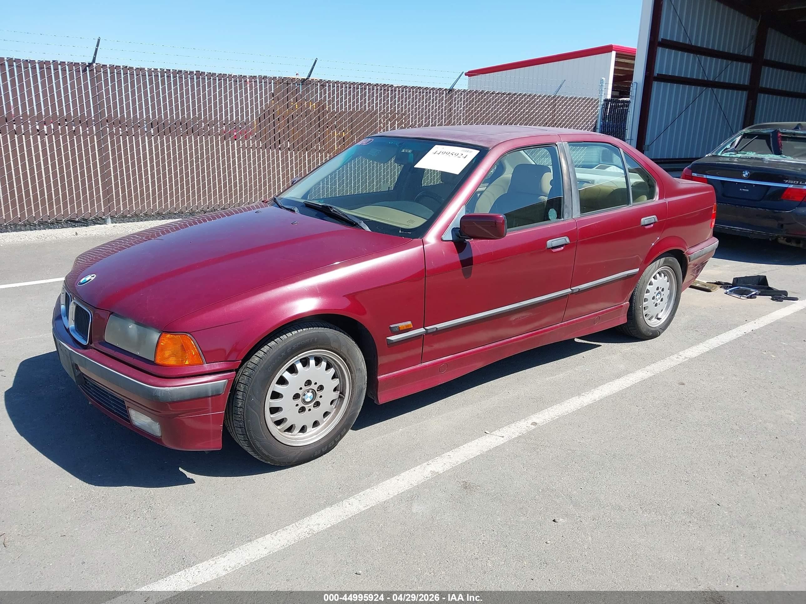 1996 Bmw 328 I Automatic Burgundy vin: WBACD4322TAV36045