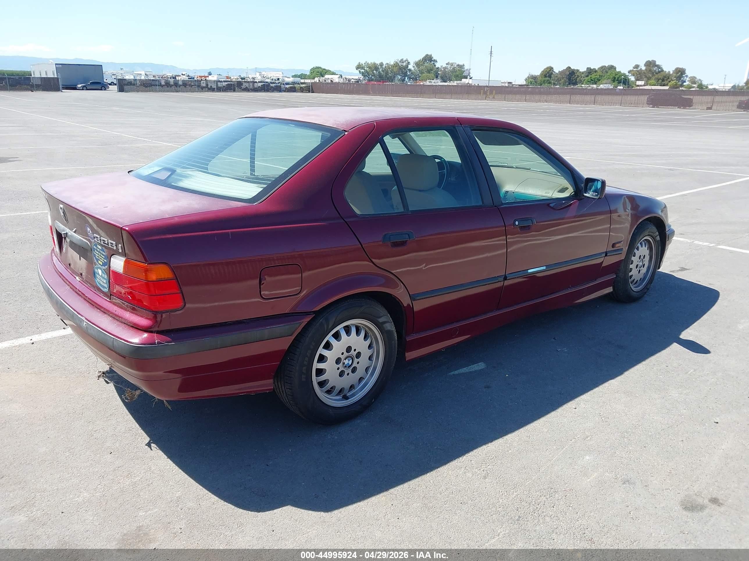 1996 Bmw 328 I Automatic Burgundy vin: WBACD4322TAV36045