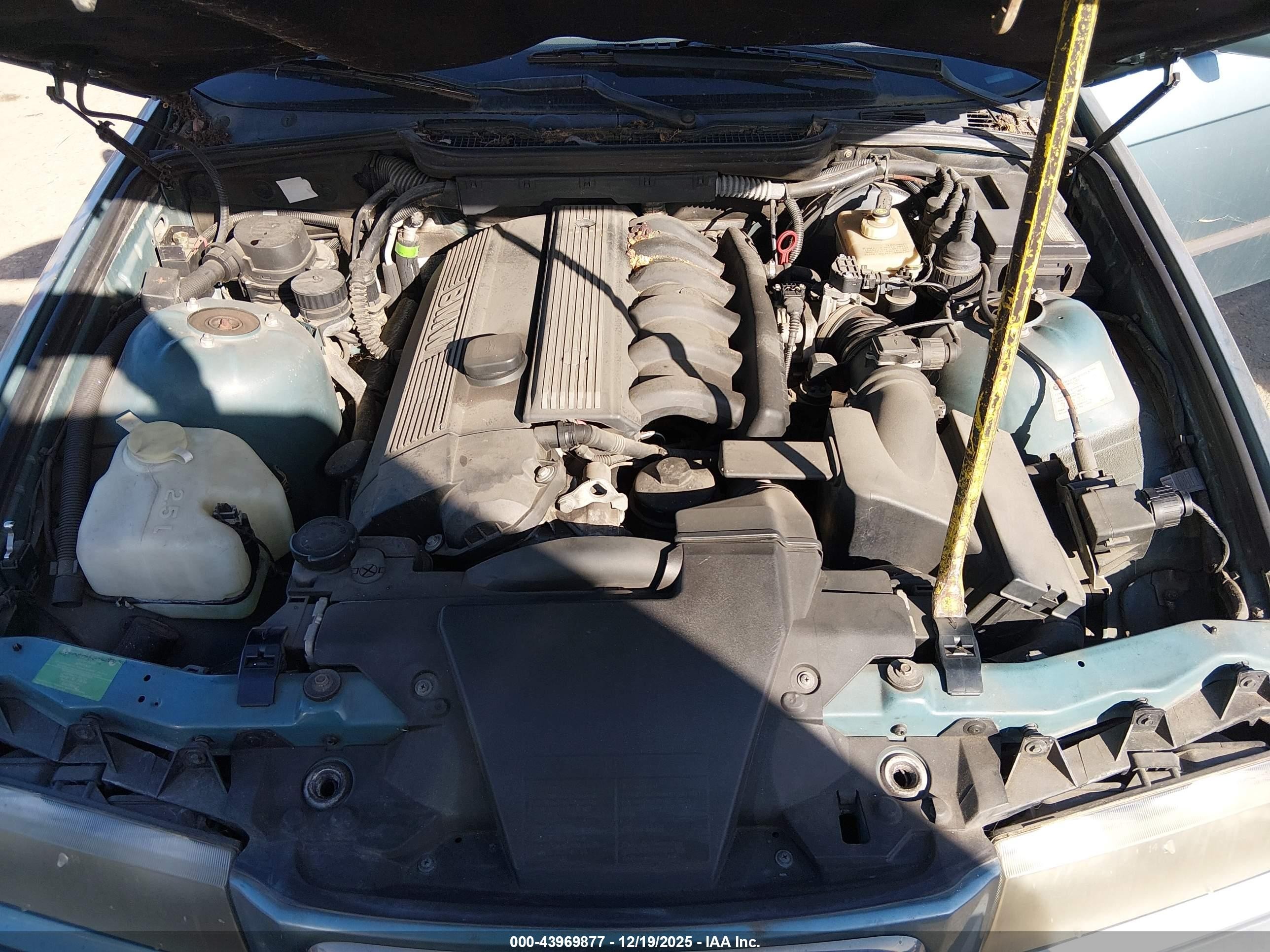 1997 Bmw 328i   Blue vin: WBACD4323VAV53911