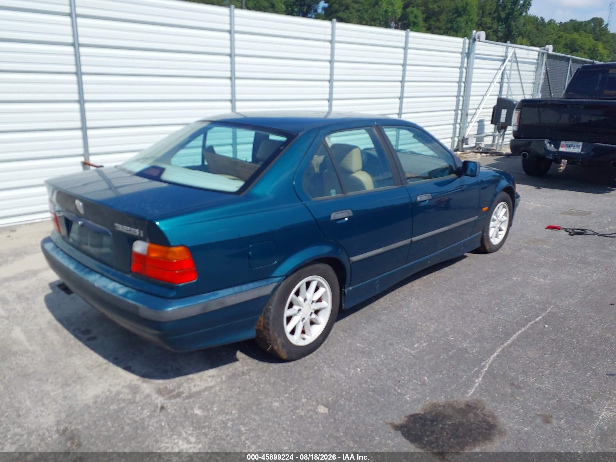 1997 Bmw 328i   Green vin: WBACD4327VAV53197