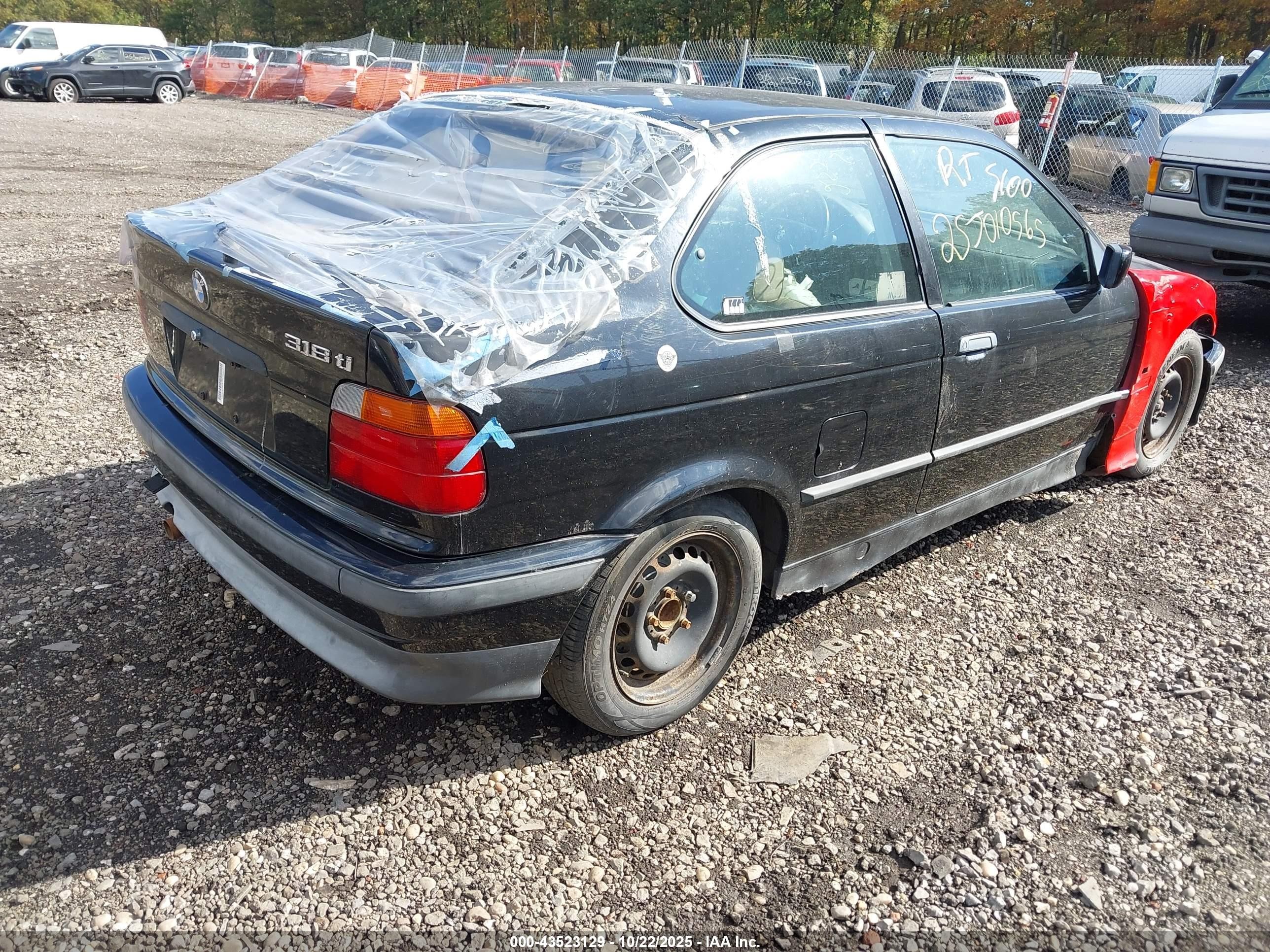 1996 Bmw 318 Ti Black vin: WBACG7328TAS95827