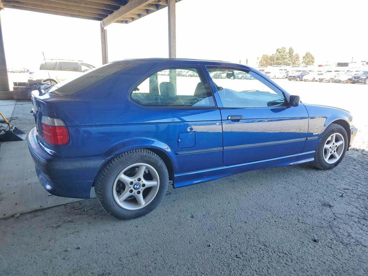 1998 Bmw 318 Ti Blue vin: WBACG7330WKC31338