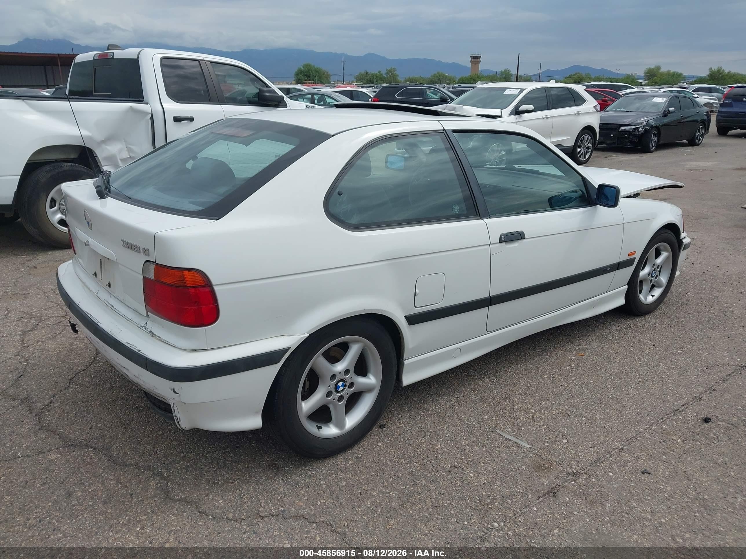 1998 Bmw 318ti White vin: WBACG8320WKC84537
