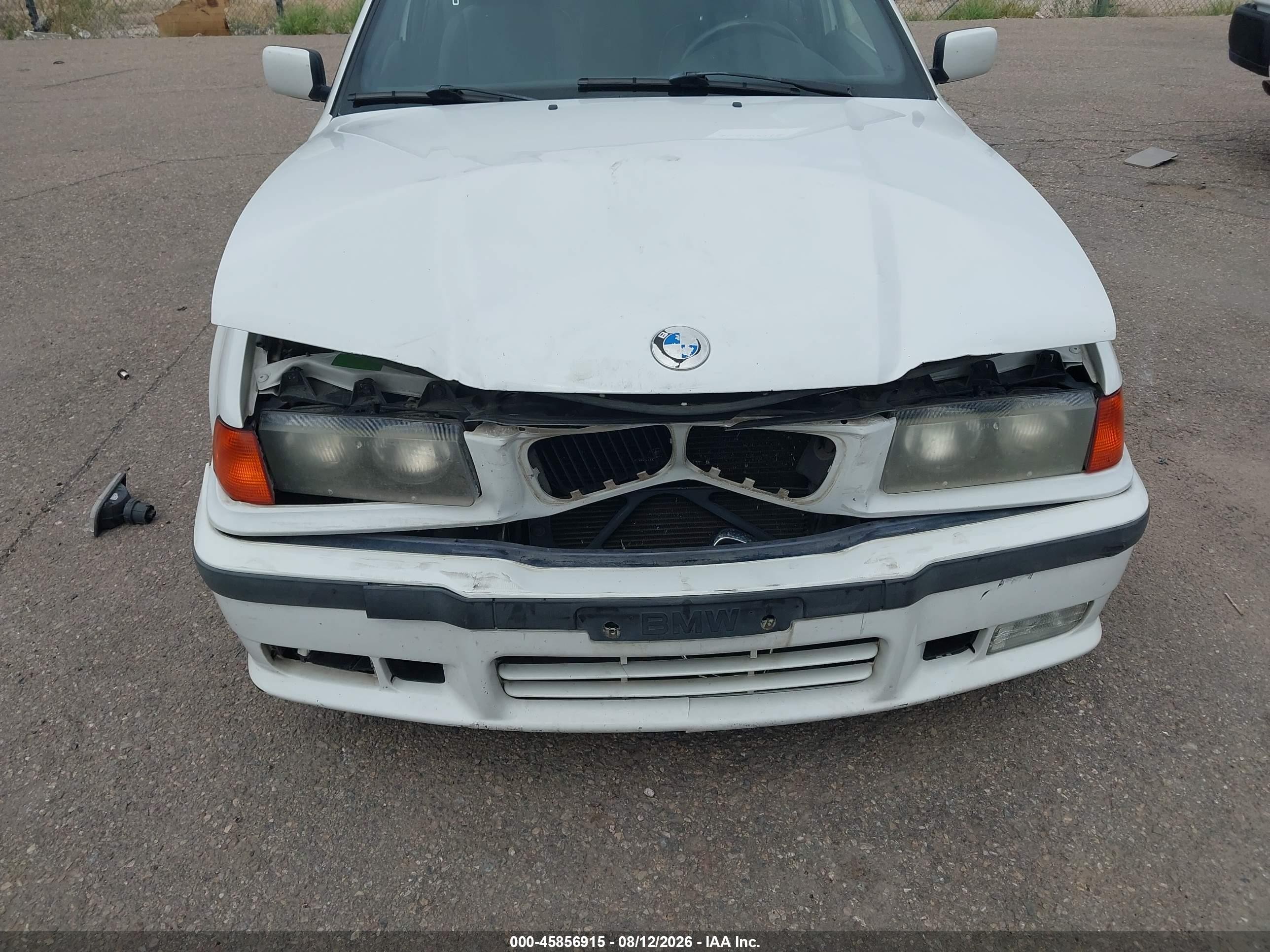 1998 Bmw 318ti White vin: WBACG8320WKC84537