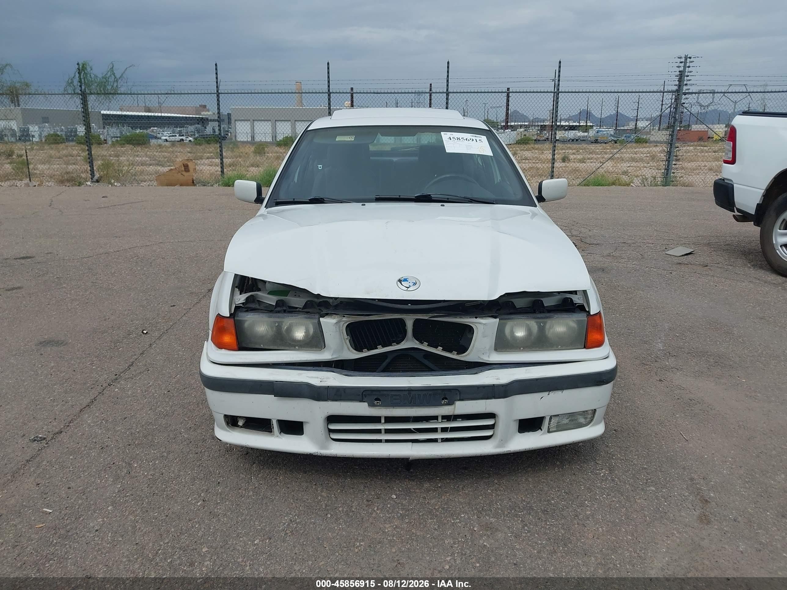1998 Bmw 318ti White vin: WBACG8320WKC84537