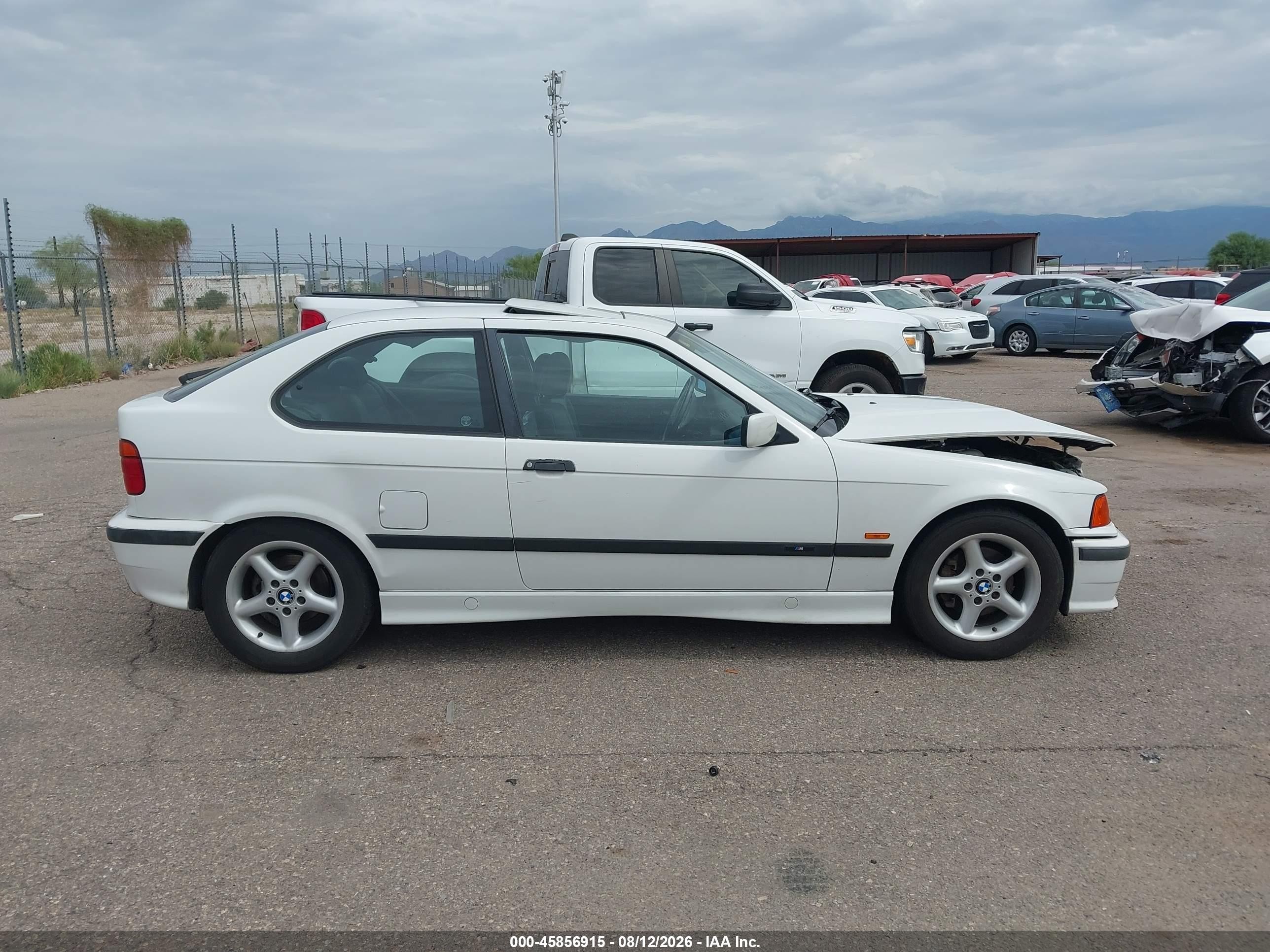 1998 Bmw 318ti White vin: WBACG8320WKC84537