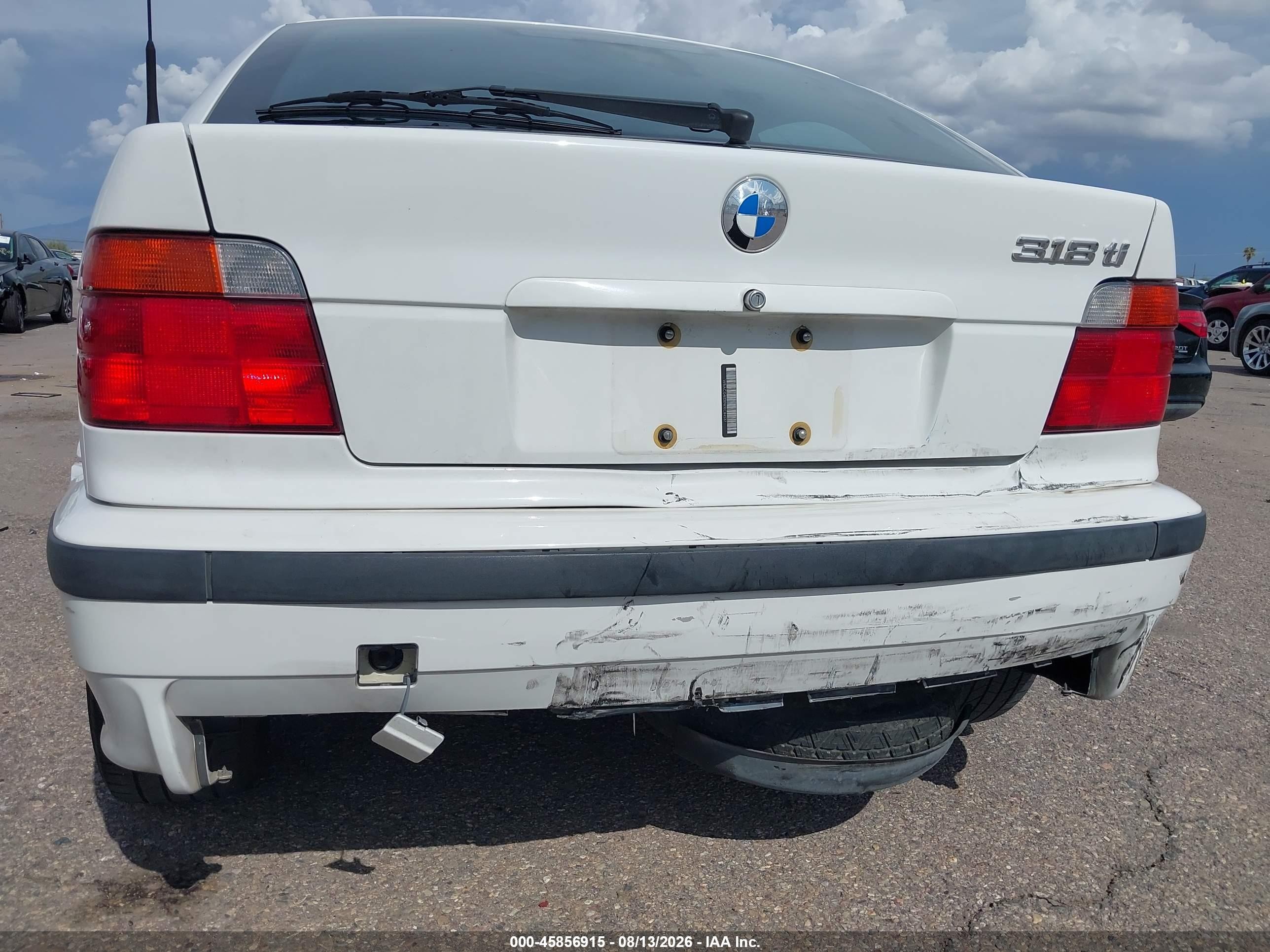1998 Bmw 318ti White vin: WBACG8320WKC84537