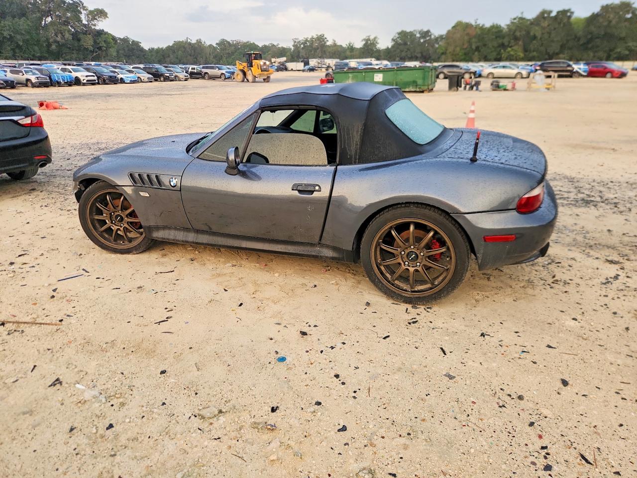 2000 Bmw Z3 2.3 Gray vin: WBACH9344YLG18716