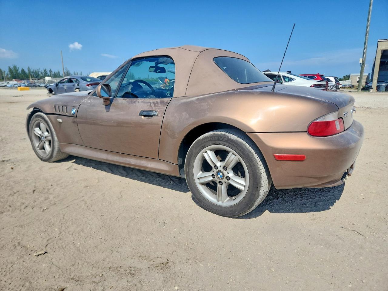 2000 Bmw Z3 3.0 Tan vin: WBACH9347YLM91750