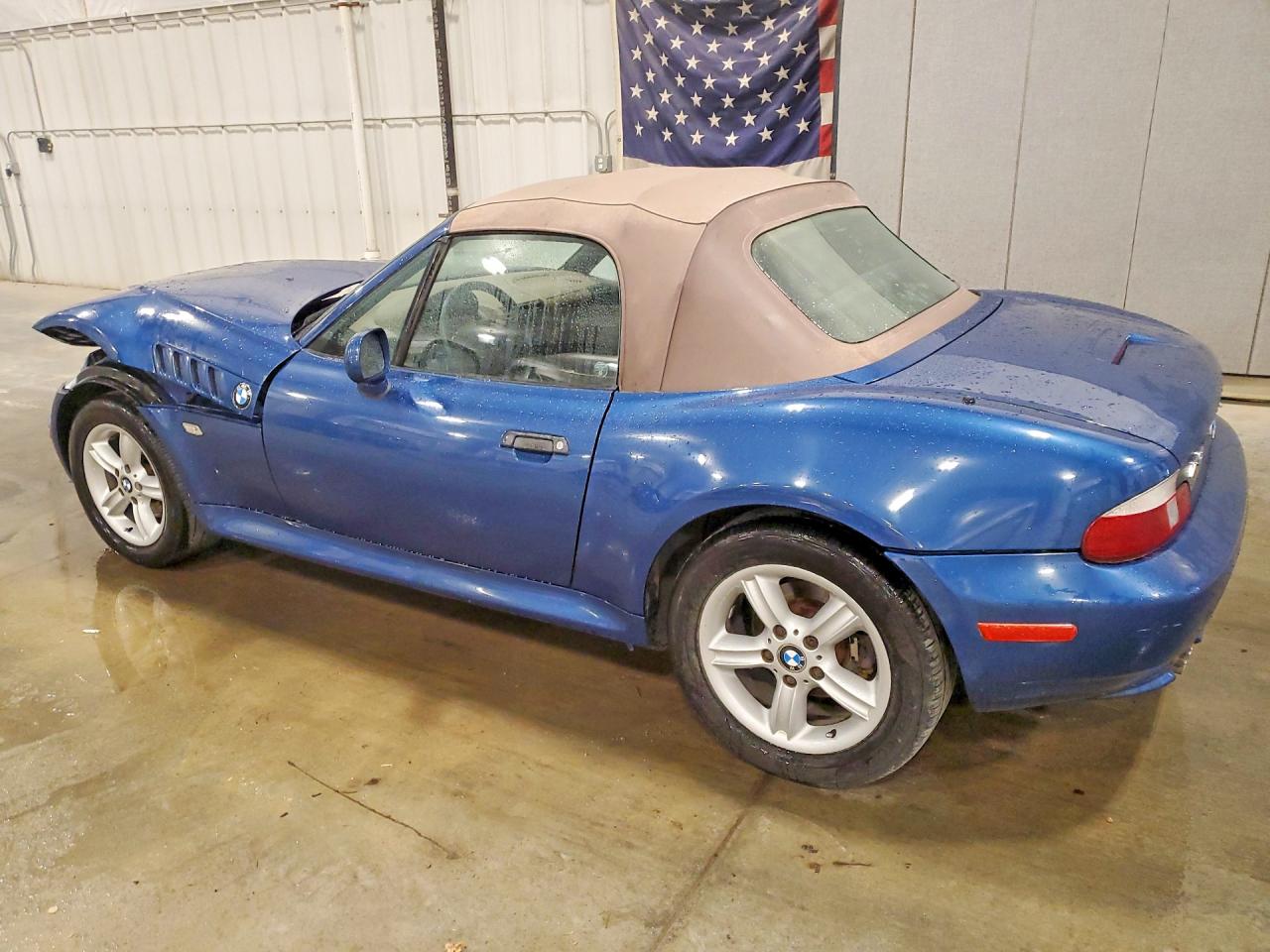 2000 Bmw Z3 2.3 Blue vin: WBACH934XYLF89979