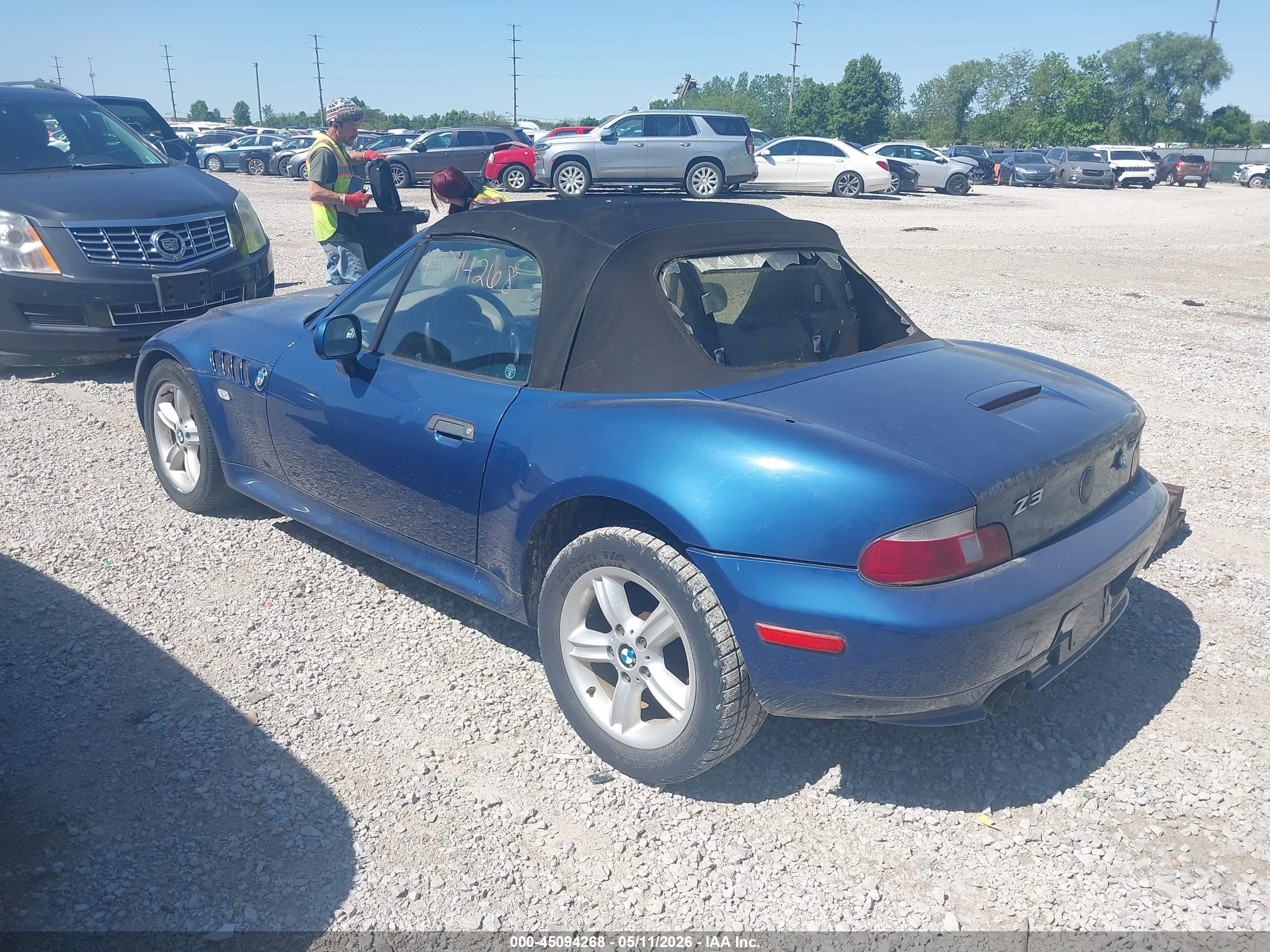 2001 Bmw Z3 2.5i Blue vin: WBACN33401LM00443