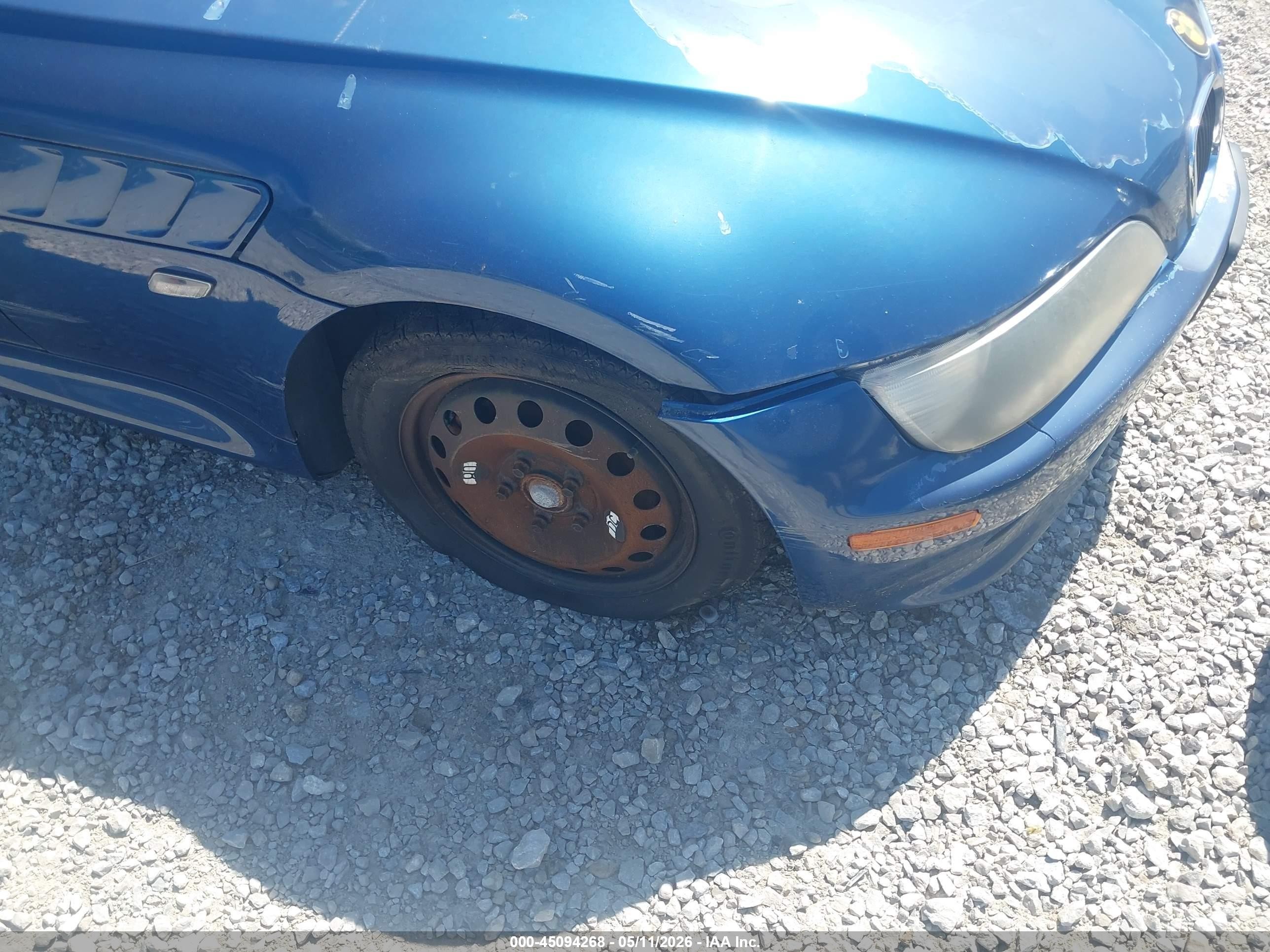 2001 Bmw Z3 2.5i Blue vin: WBACN33401LM00443