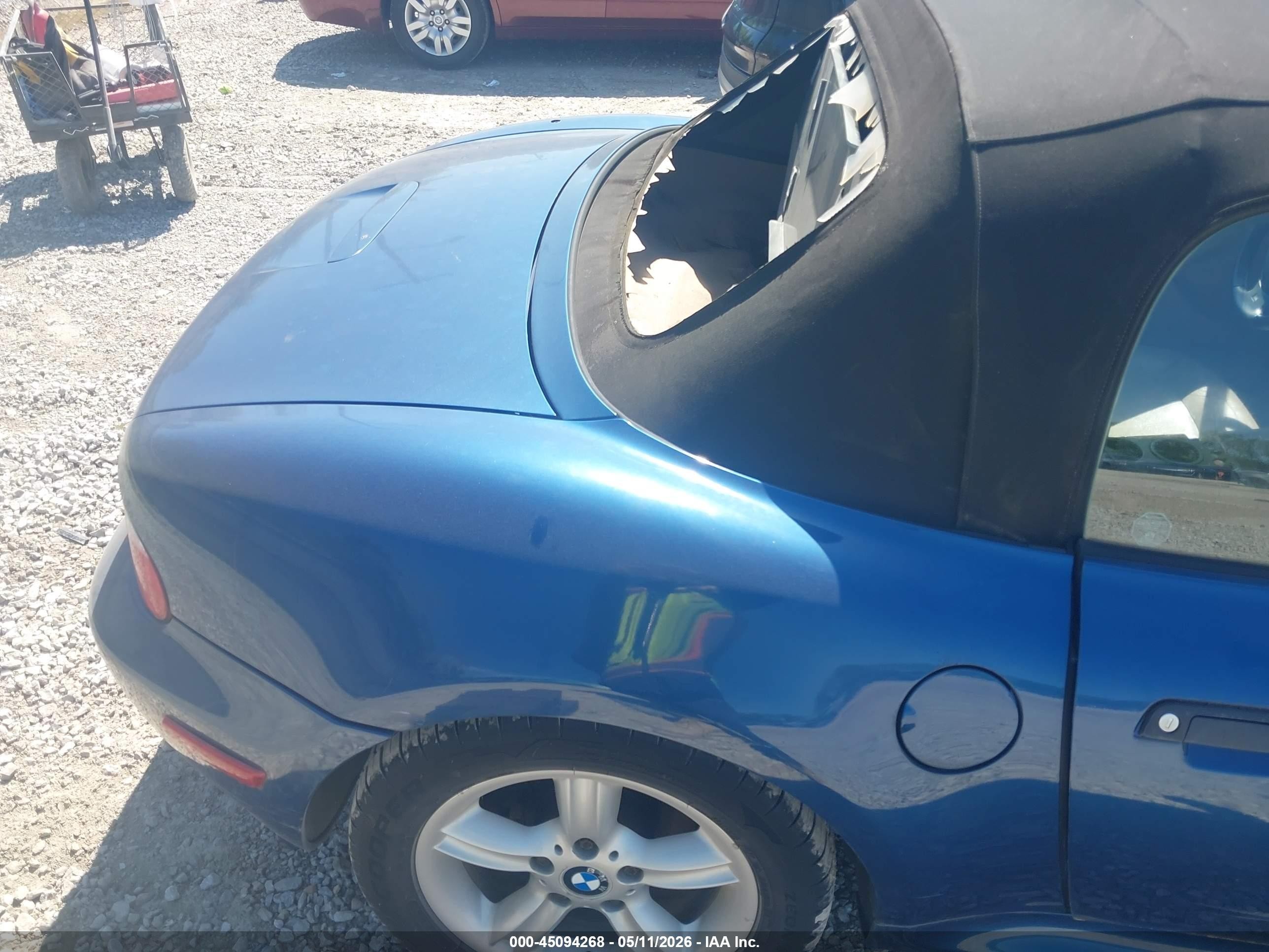 2001 Bmw Z3 2.5i Blue vin: WBACN33401LM00443