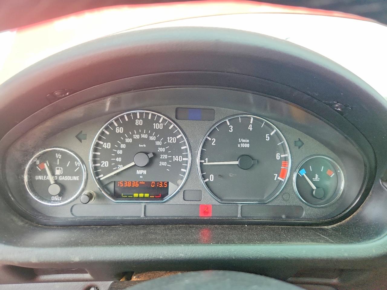 2001 Bmw Z3 2.5 Red vin: WBACN33401LM00720