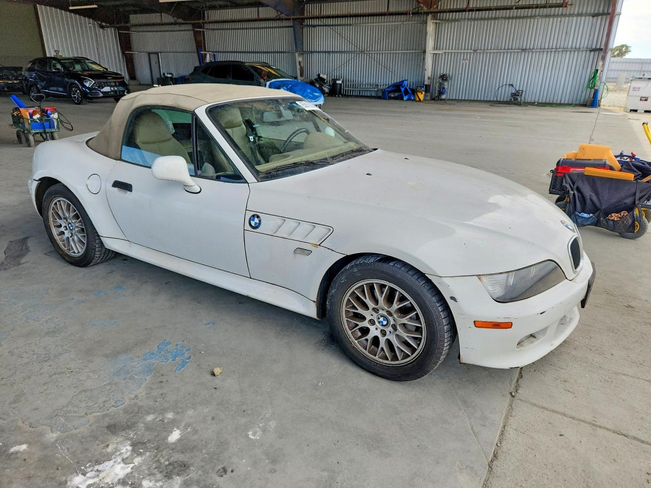 2001 Bmw Z3 2.5 White vin: WBACN33461LM02911