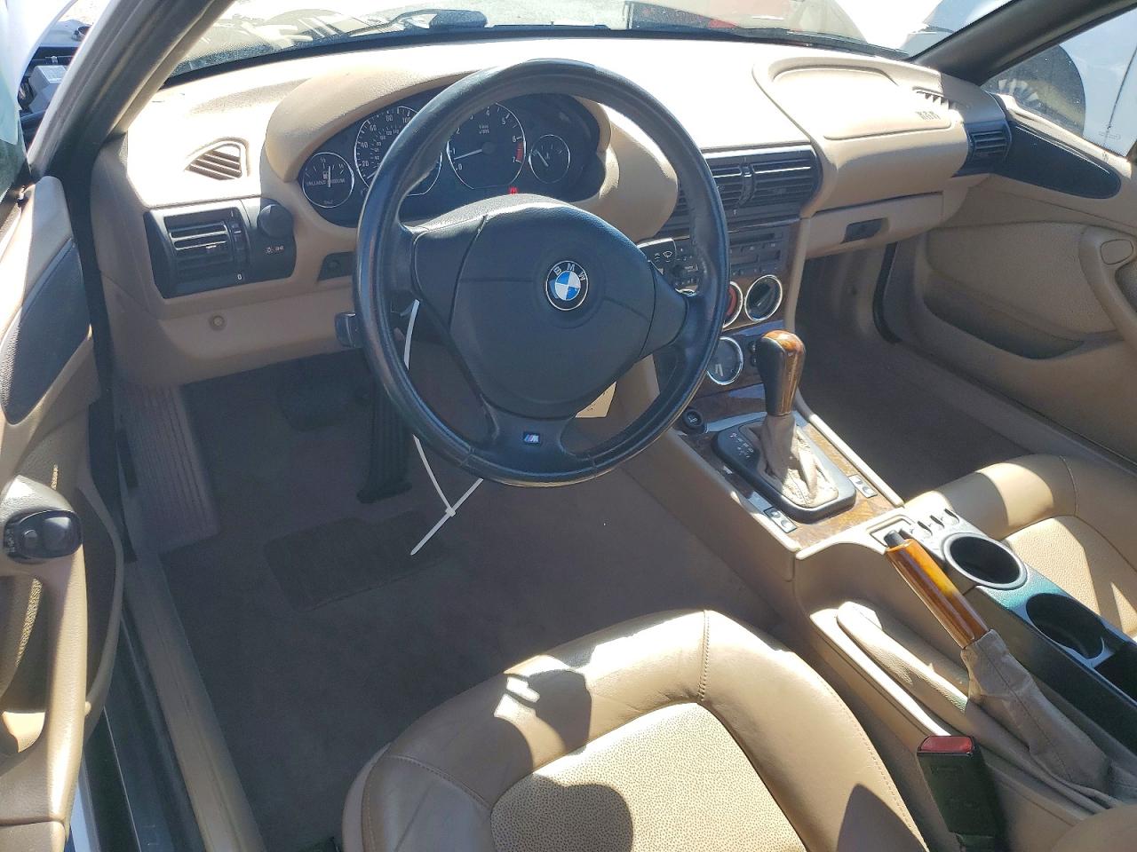 2001 Bmw Z3 2.5 White vin: WBACN33471LM01122