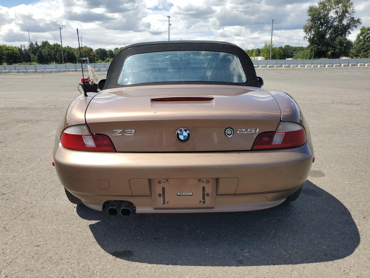 2001 Bmw Z3 2.5 Brown vin: WBACN33491LM02420 Damage: Deck Lid, Multiple Scratches Heavy, 2