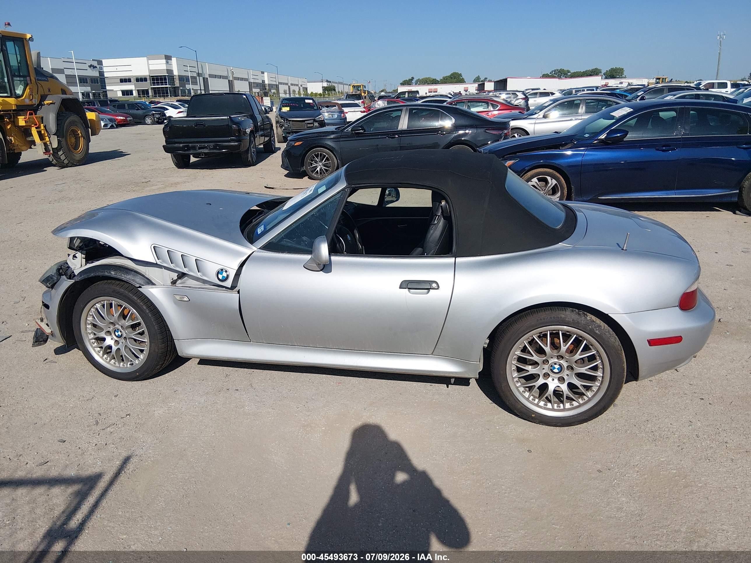 2001 Bmw Z3 3.0i Silver vin: WBACN53411LL49093