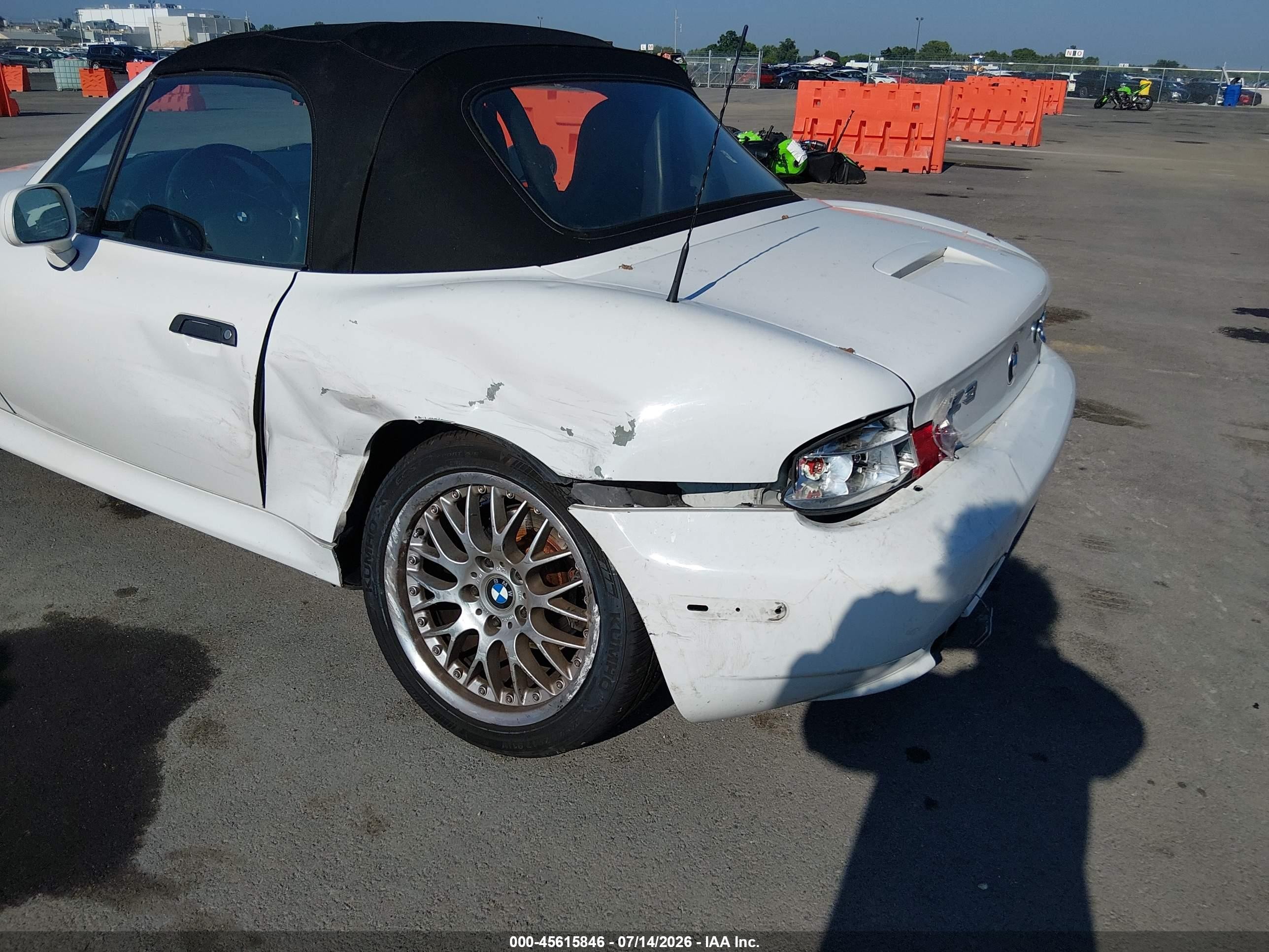 2001 Bmw Z3 3.0i White vin: WBACN53441LL47905