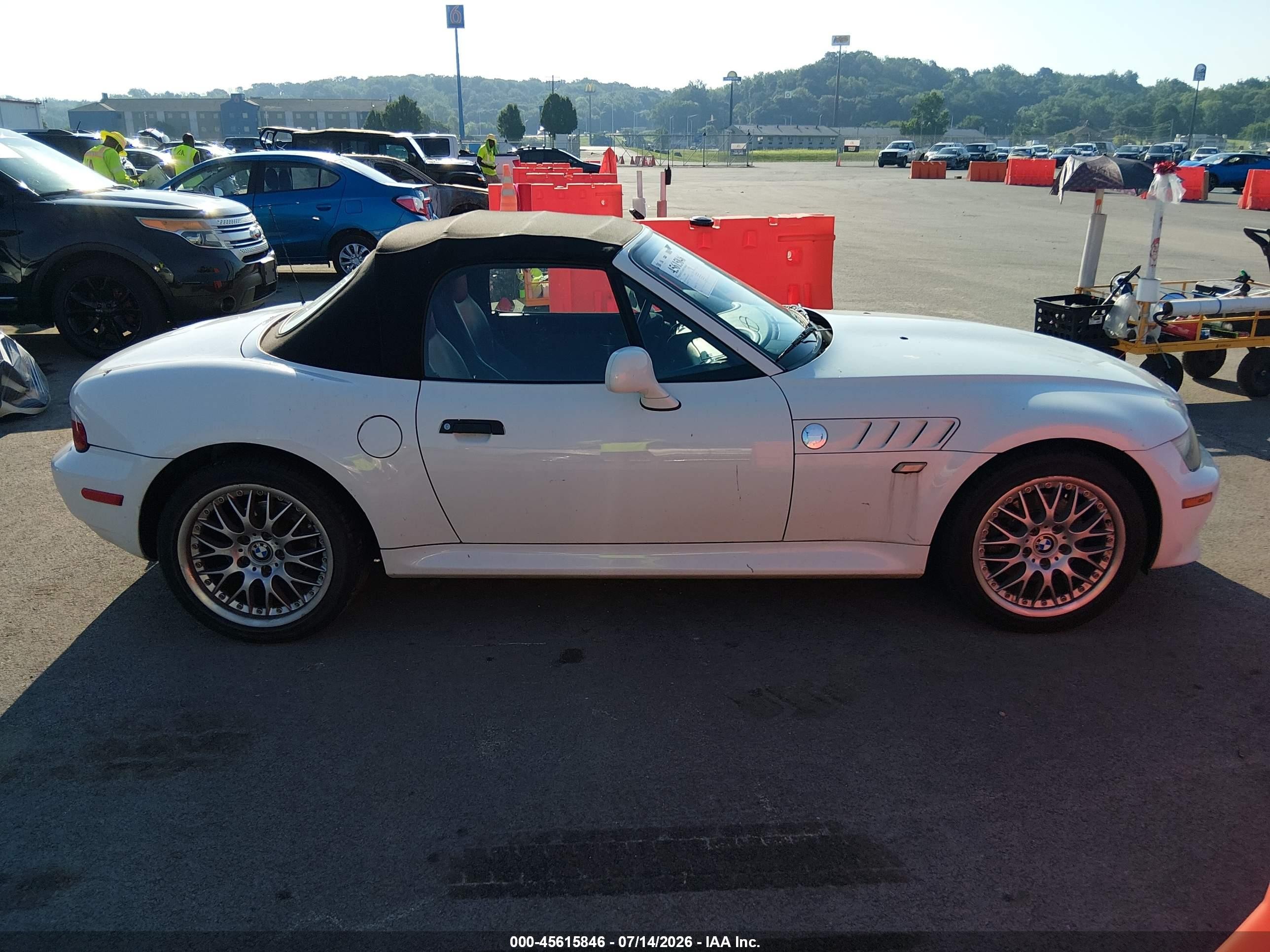 2001 Bmw Z3 3.0i White vin: WBACN53441LL47905