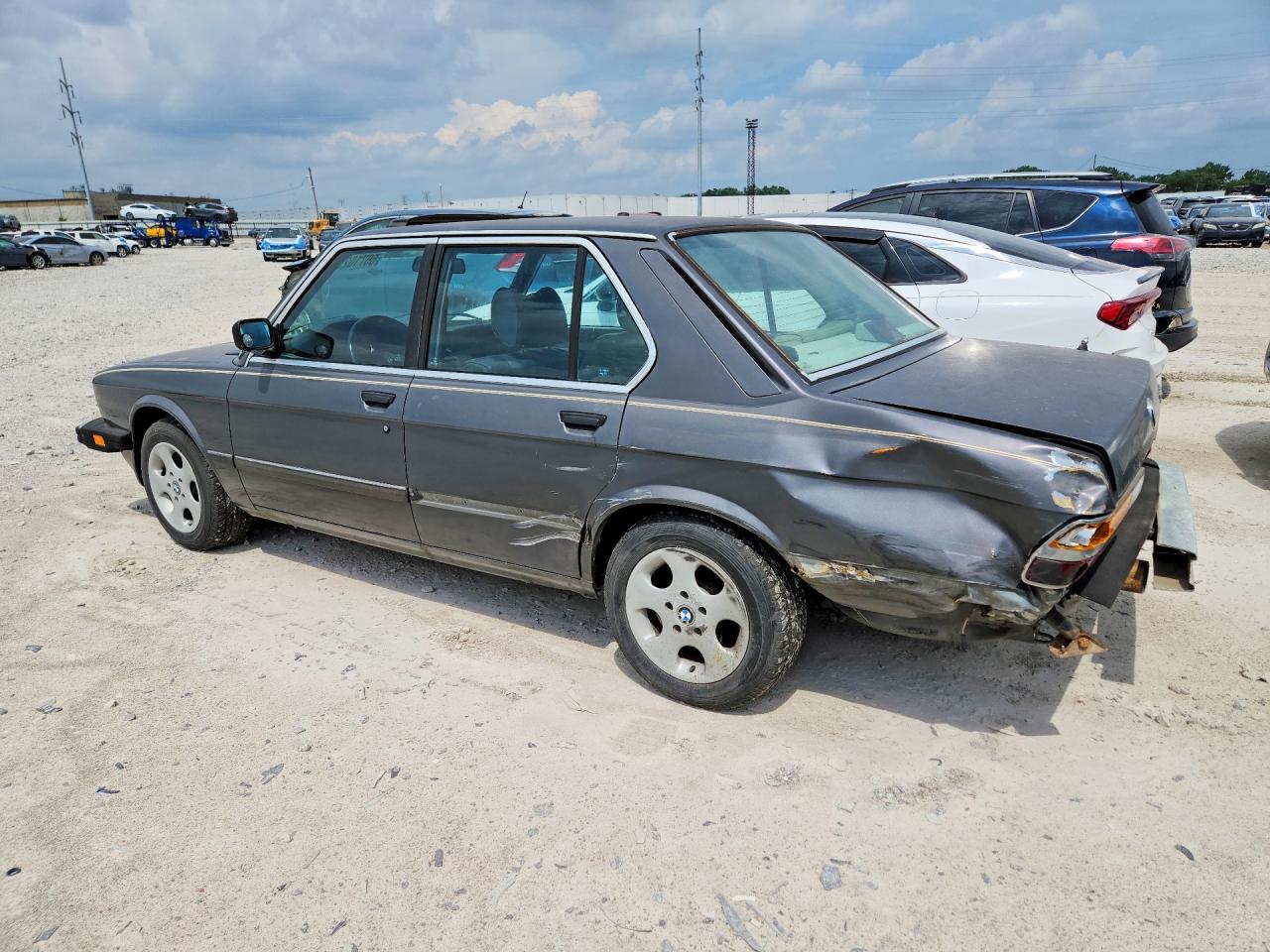 1986 Bmw 535 I Automatic Gray vin: WBADC8405G1720204