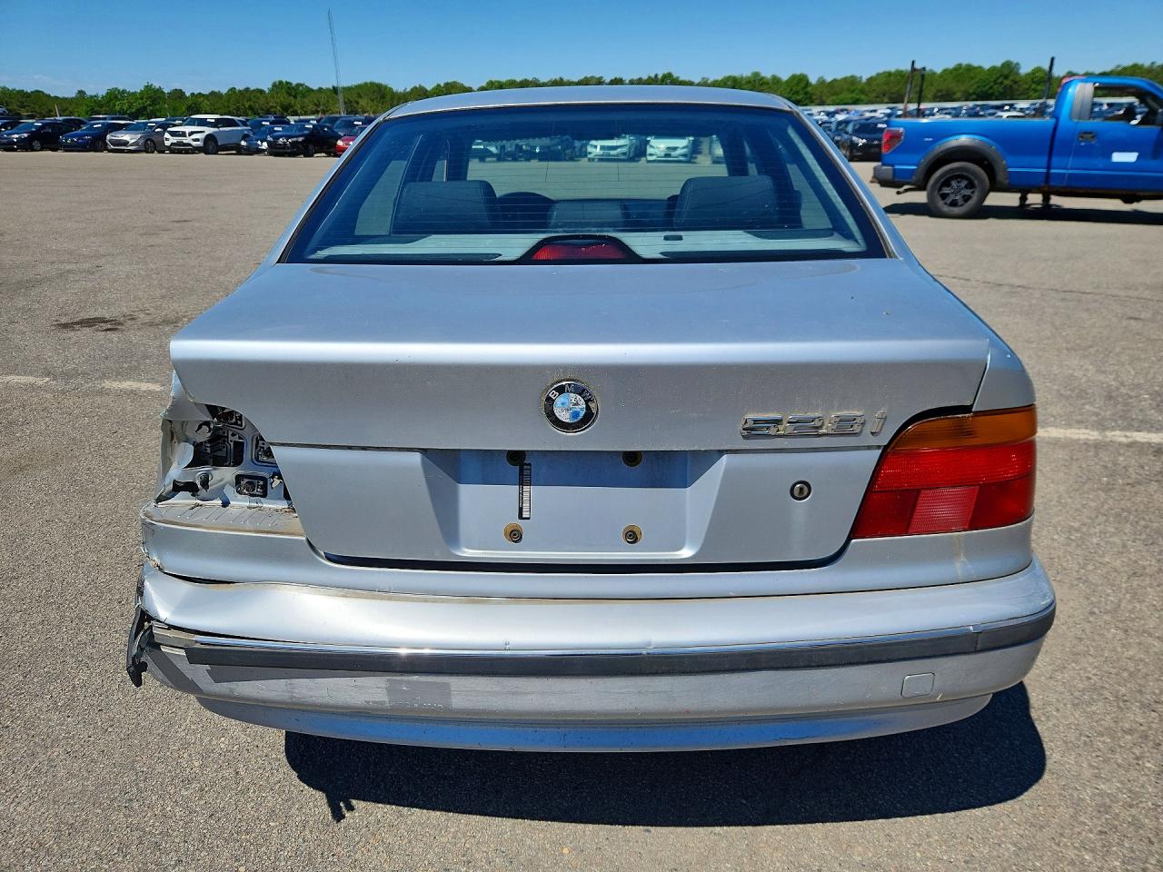 1997 Bmw 528 I Silver vin: WBADD5320VBV53465