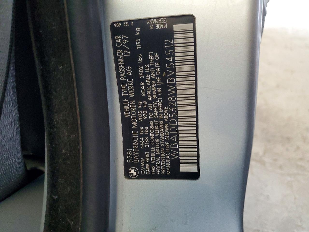 1998 Bmw 528 I Silver vin: WBADD5328WBV54512