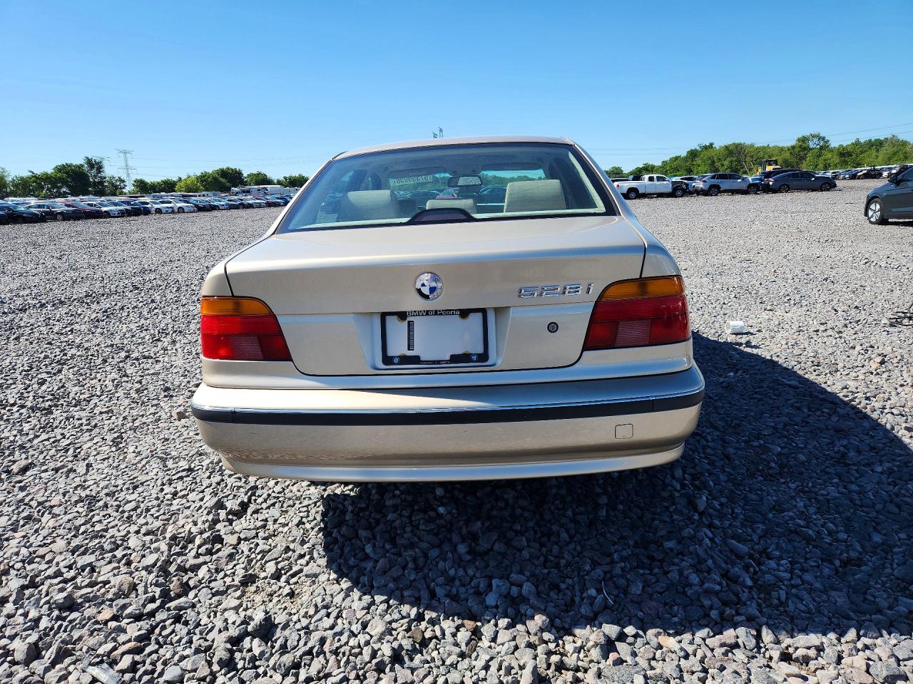 1998 Bmw 528 I Automatic Tan vin: WBADD6323WGT92183