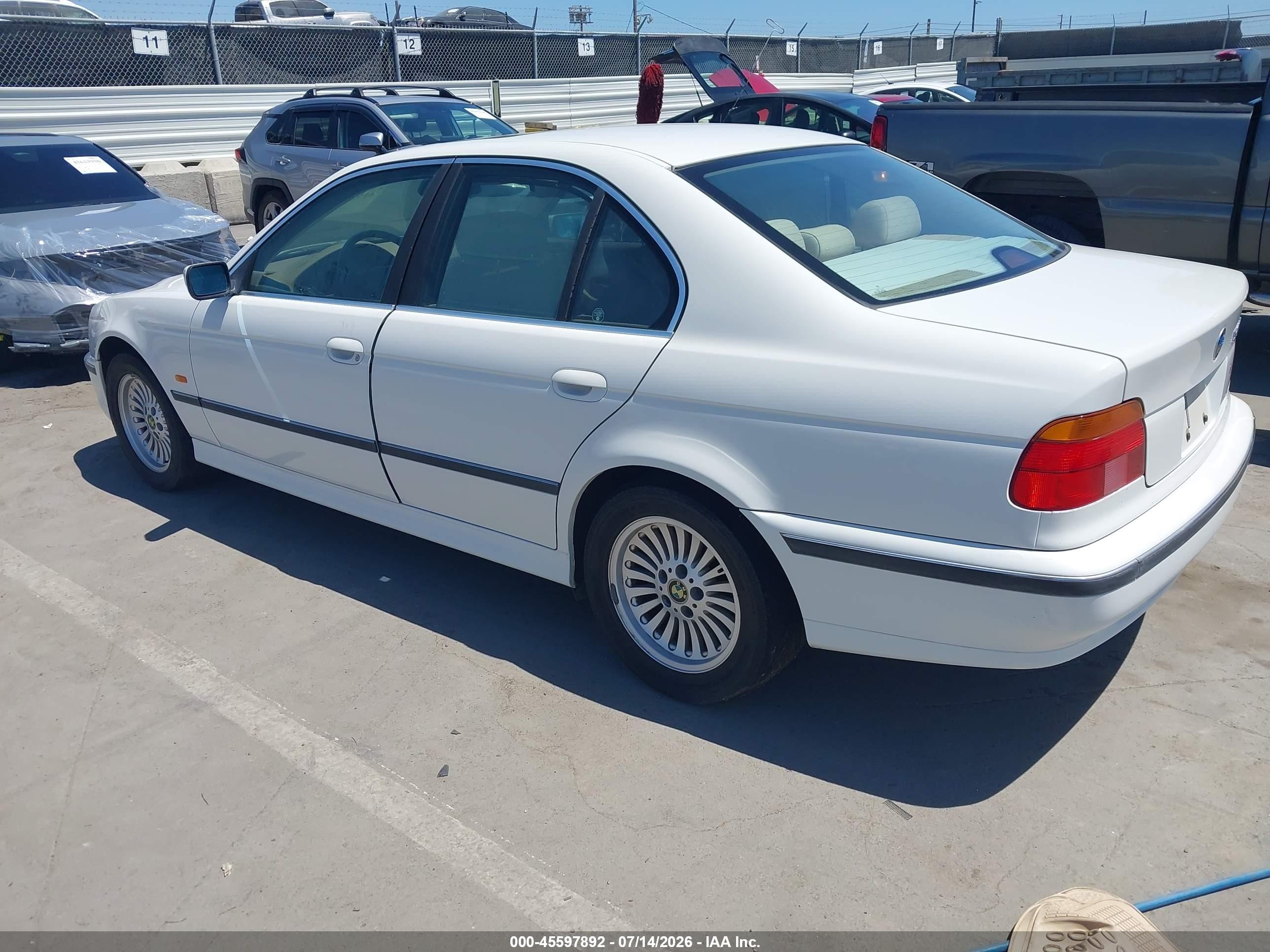 1998 Bmw 540ia   Белый vin: WBADE6325WBW61276