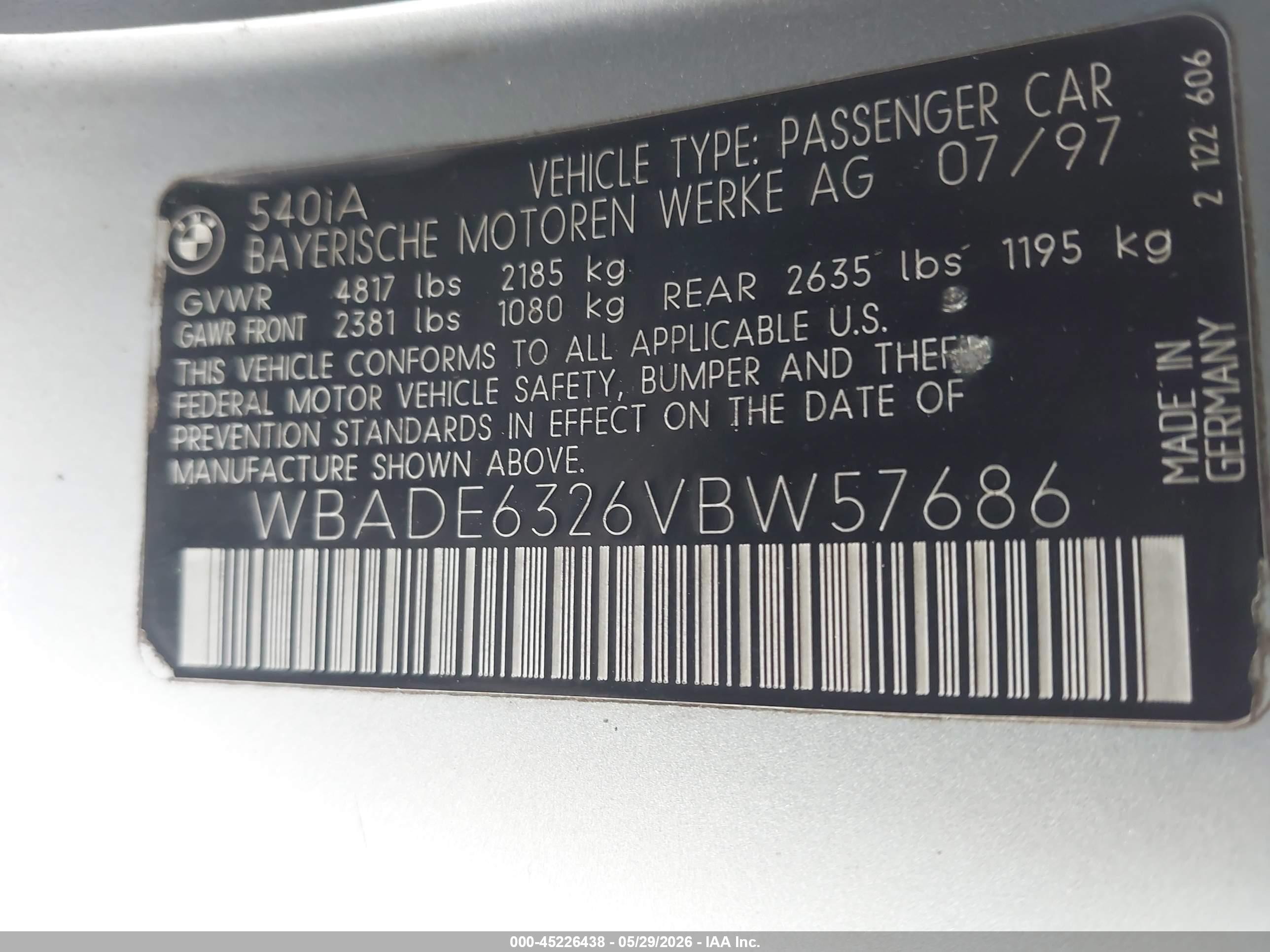 1997 Bmw 540ia   Silver vin: WBADE6326VBW57686