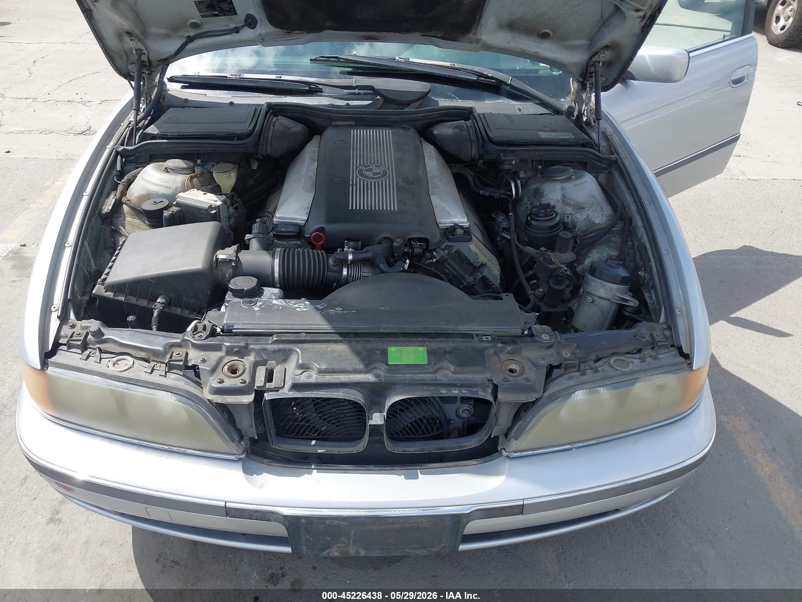 1997 Bmw 540ia   Silver vin: WBADE6326VBW57686