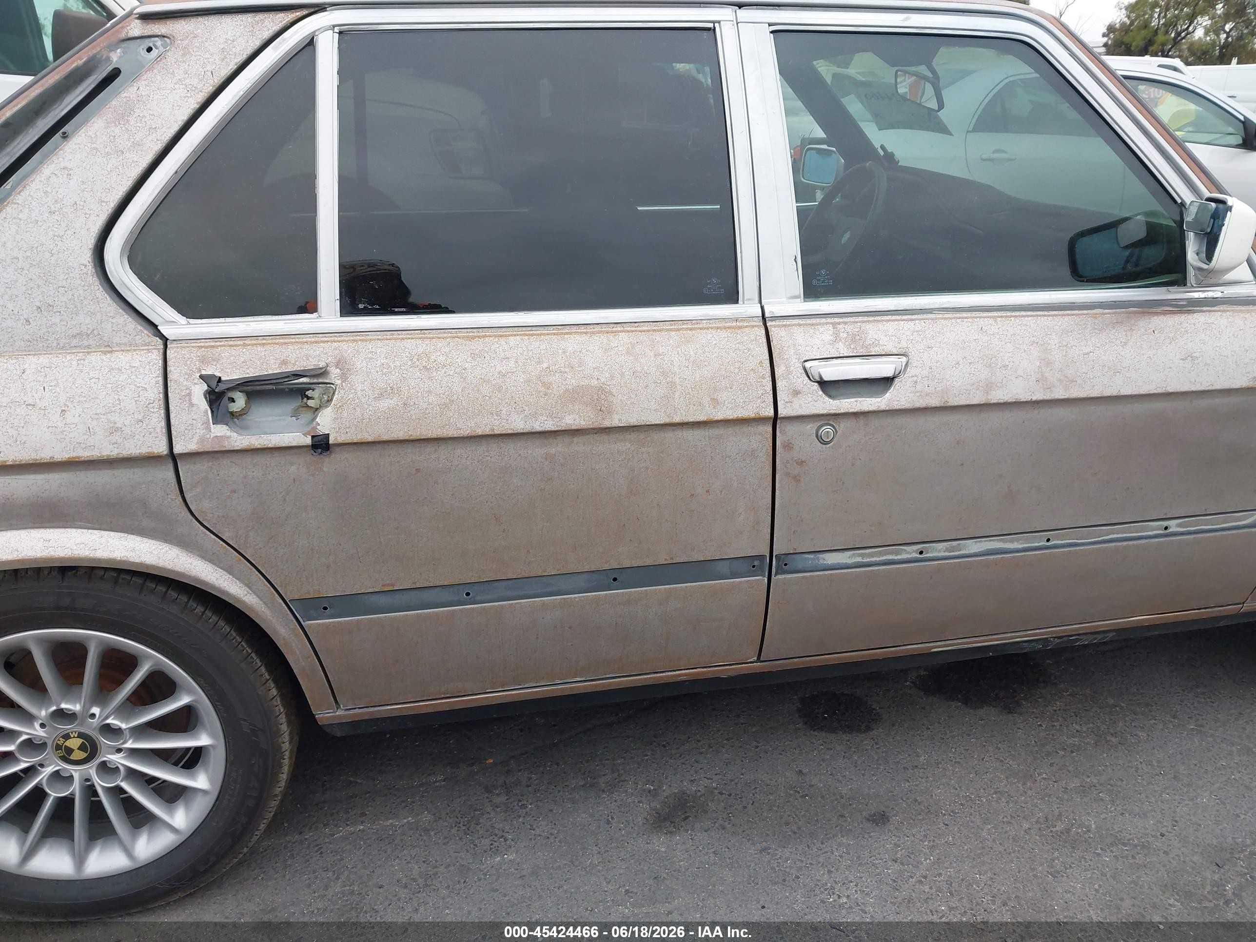 1988 Bmw 528 E Automatic Коричневый vin: WBADK8303J9714477