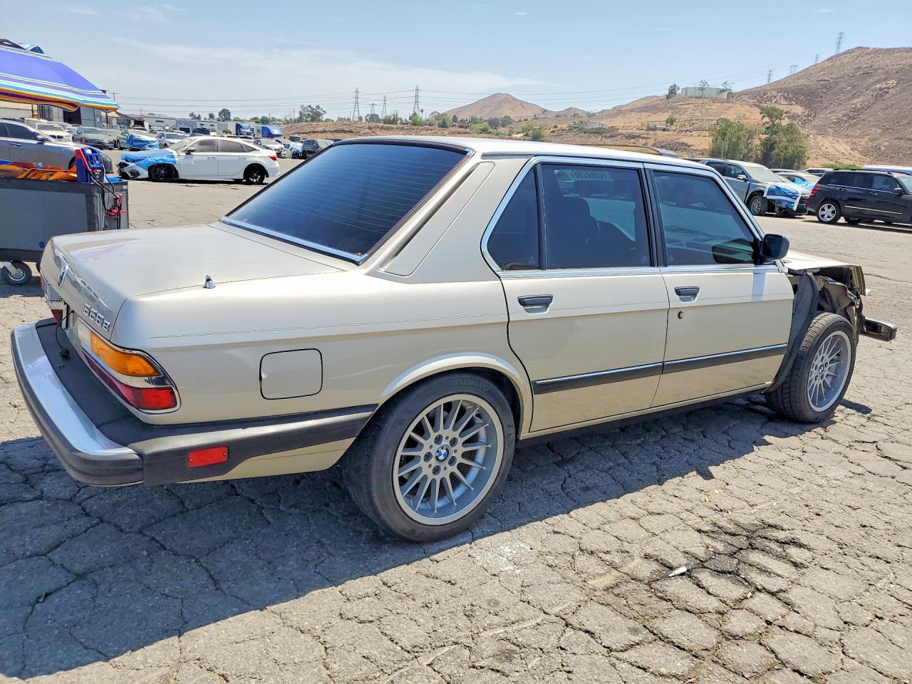 1986 Bmw 528 E Automatic Желто-коричневый vin: WBADK8308G9660652