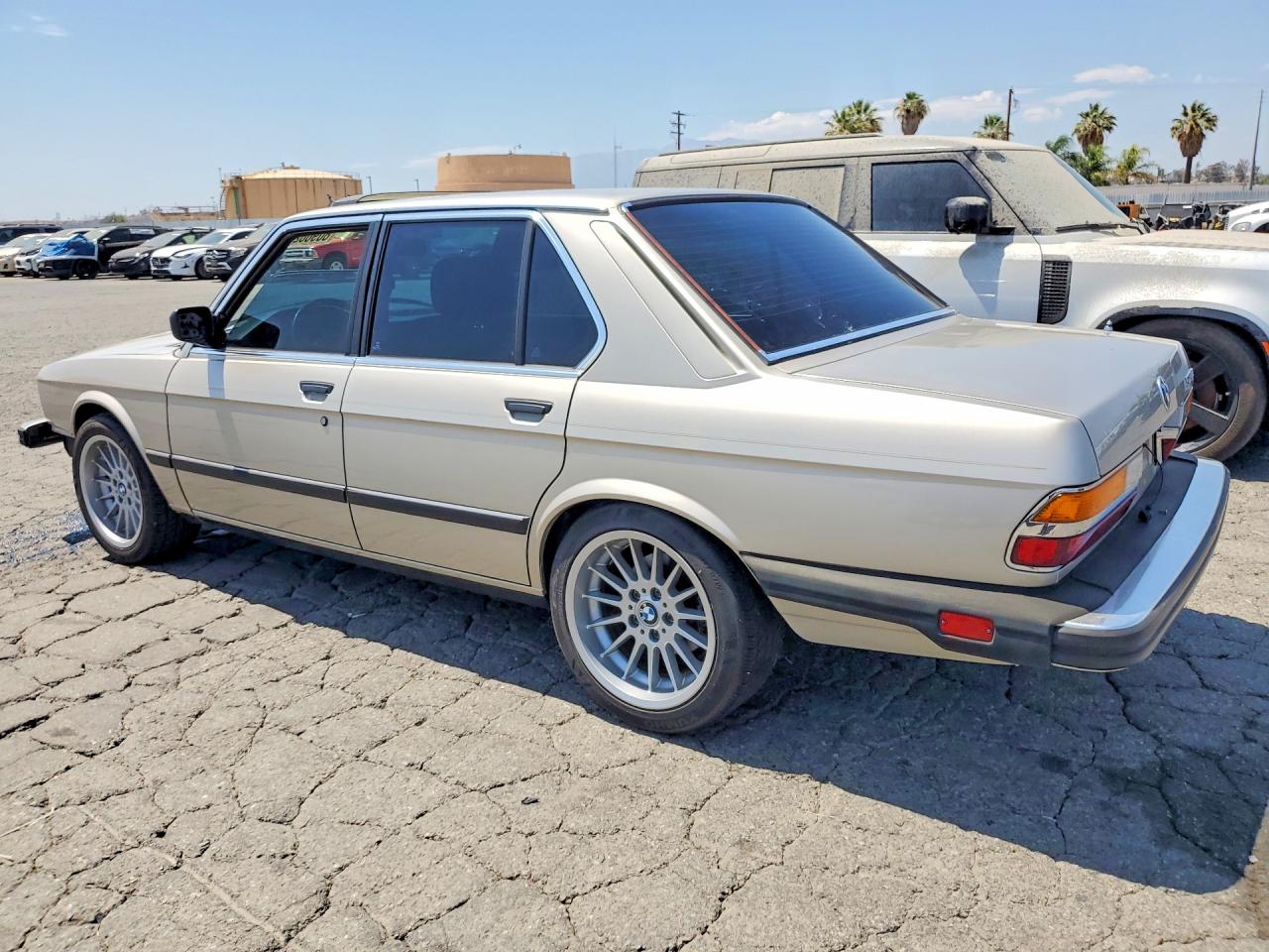 1986 Bmw 528 E Automatic Желто-коричневый vin: WBADK8308G9660652
