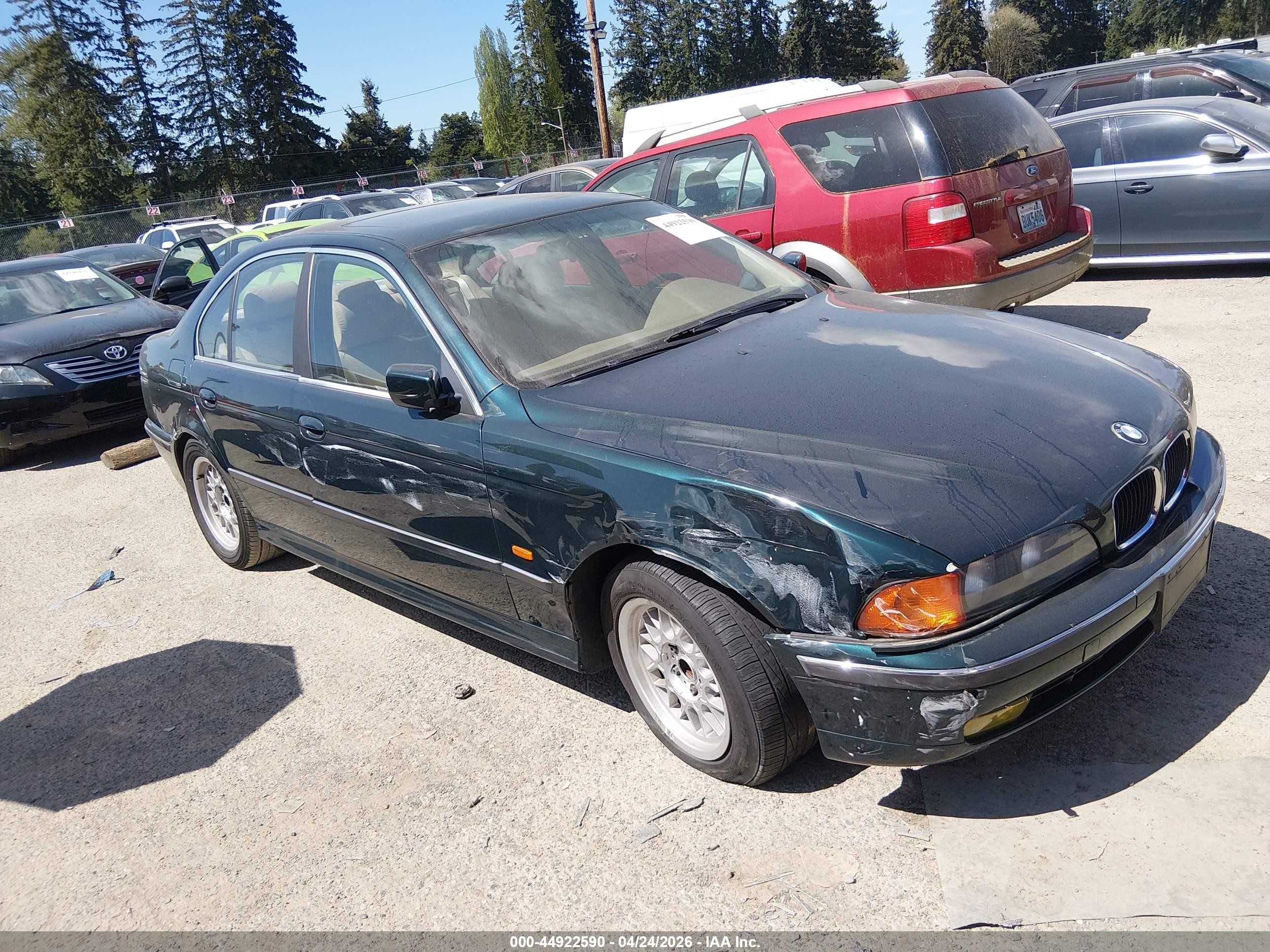 1999 Bmw 528i   Зеленый vin: WBADM5332XBY16180