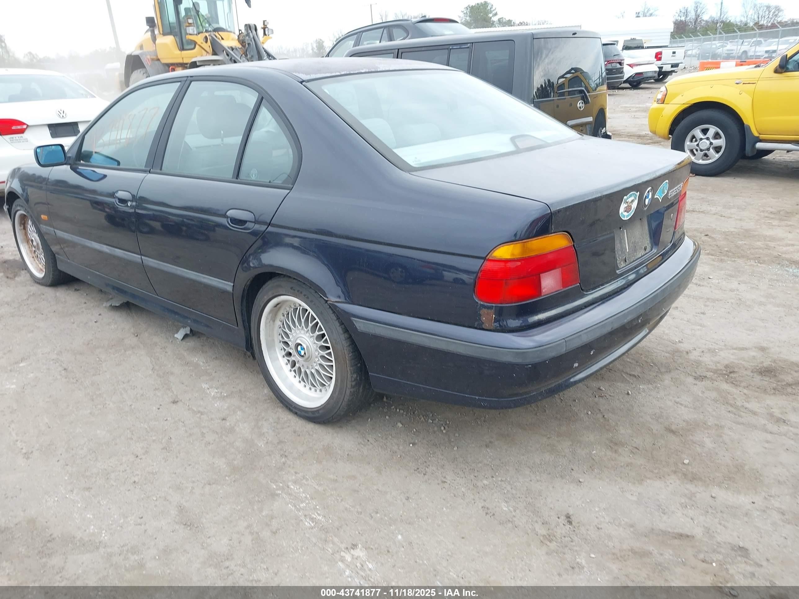 1999 Bmw 528i   Blue vin: WBADM5333XBY15877