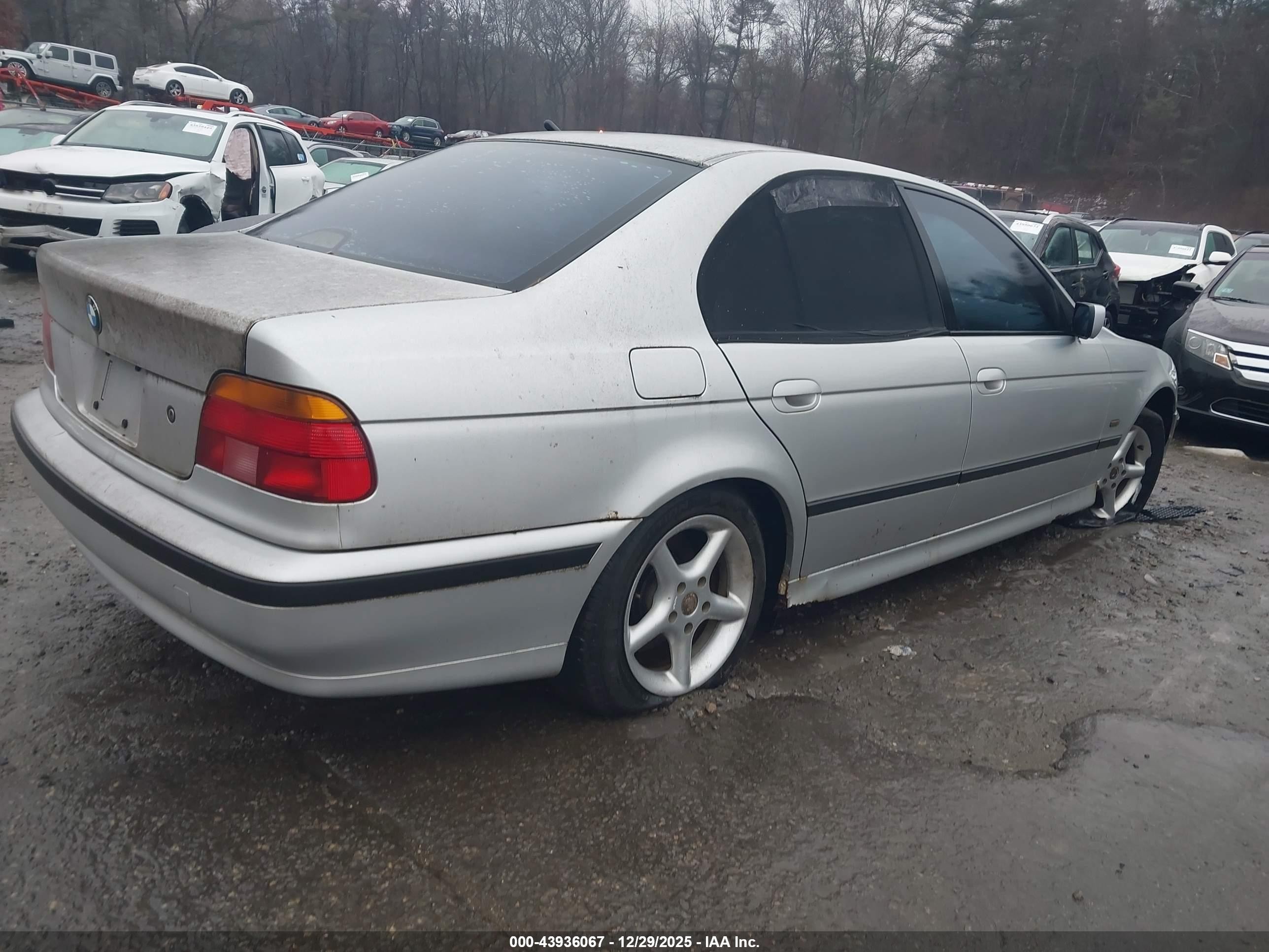 1999 Bmw 528i   Silver vin: WBADM5341XBY16910