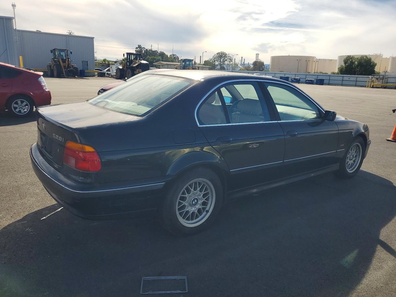 2000 Bmw 528 I Black vin: WBADM5342YBY18229