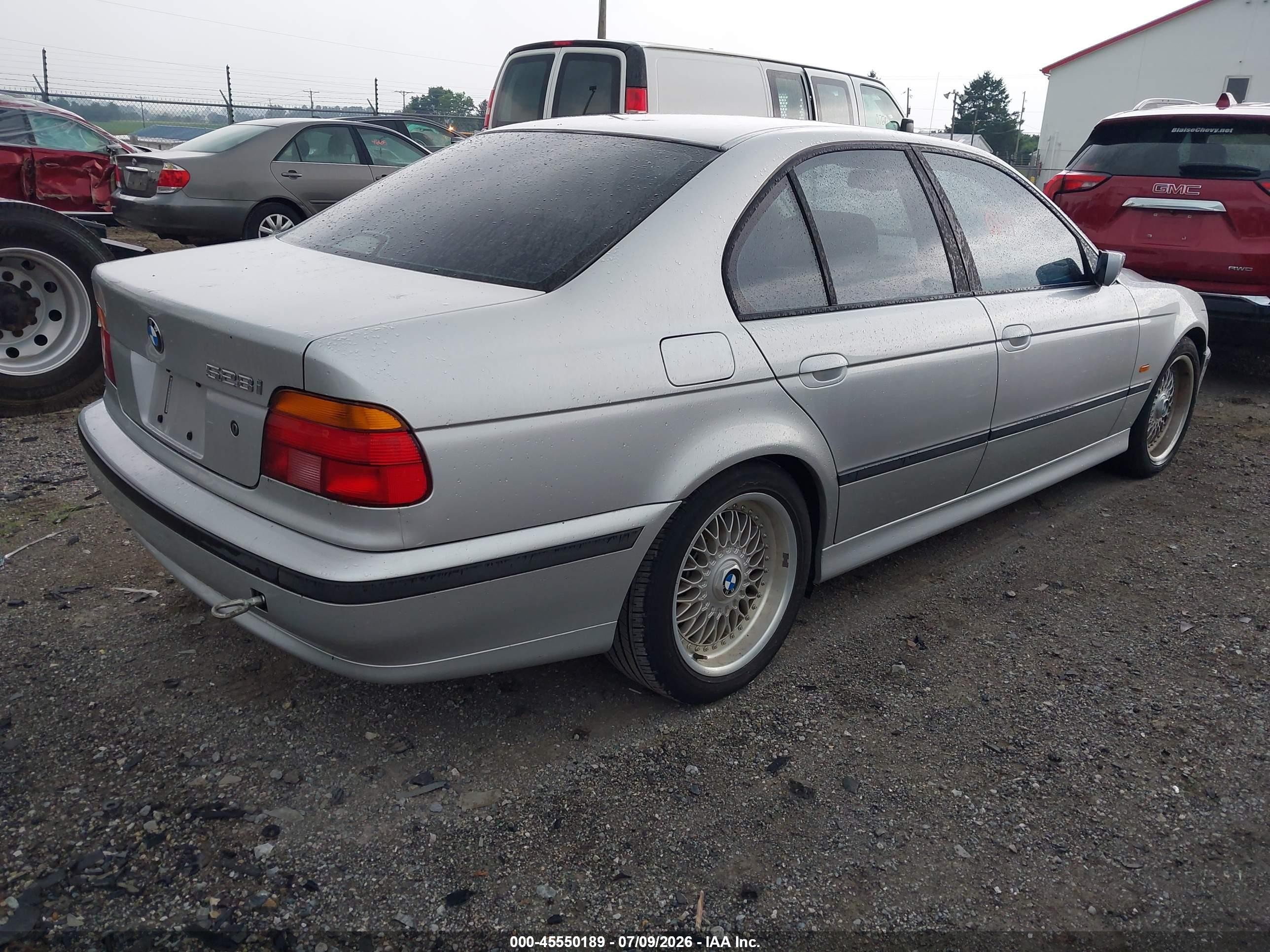1999 Bmw 528i   Silver vin: WBADM5346XBY16708