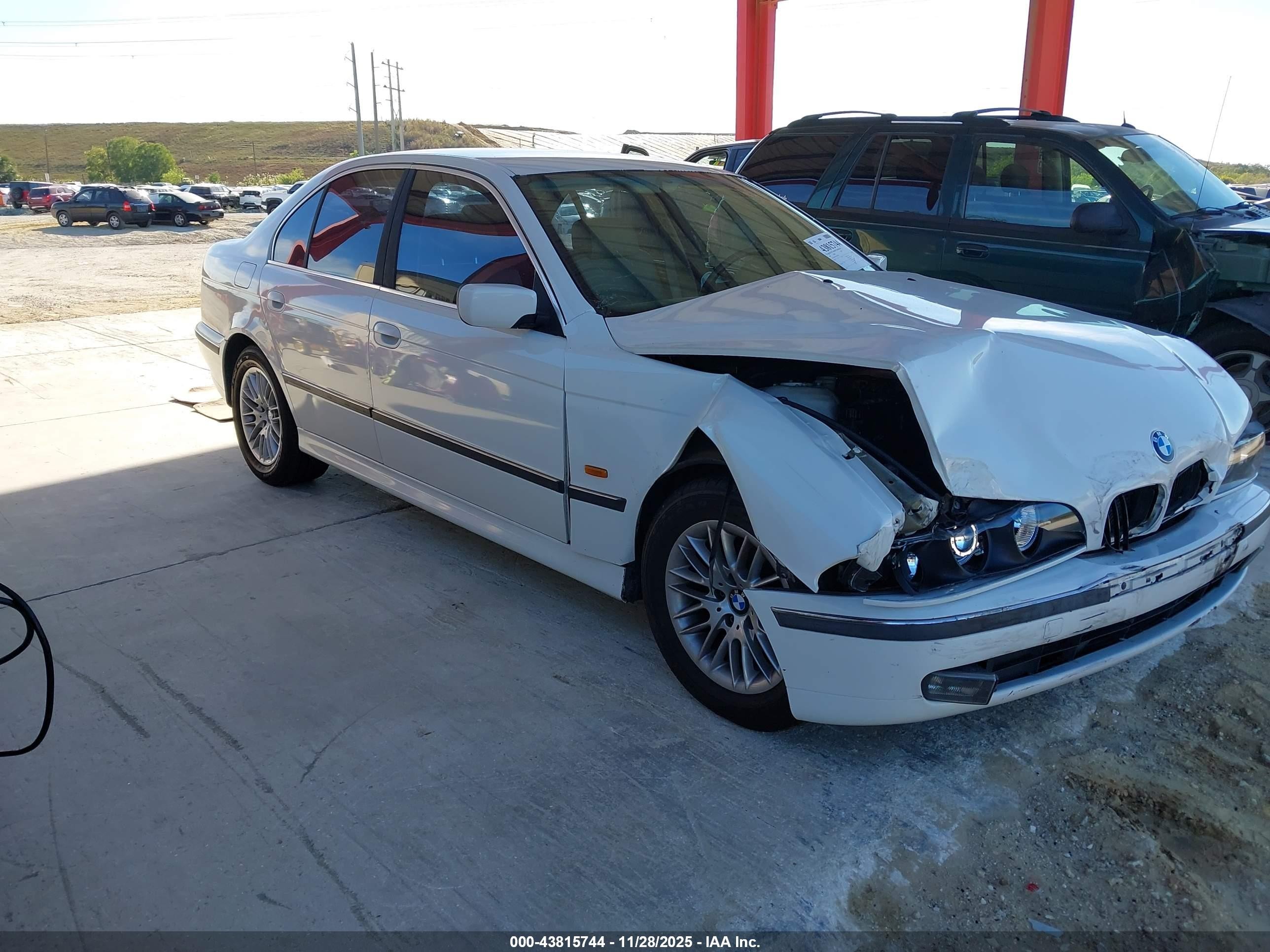 1999 Bmw 528ia   White vin: WBADM6331XBY28634