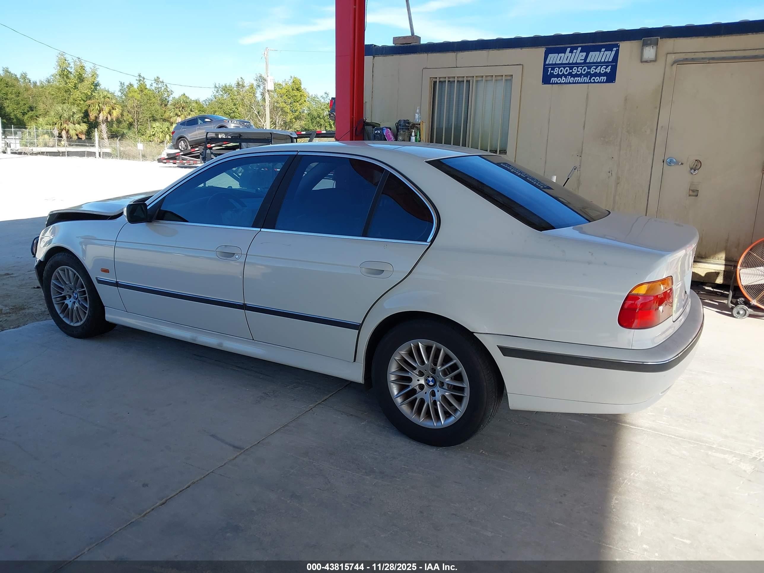 1999 Bmw 528ia   Белый vin: WBADM6331XBY28634