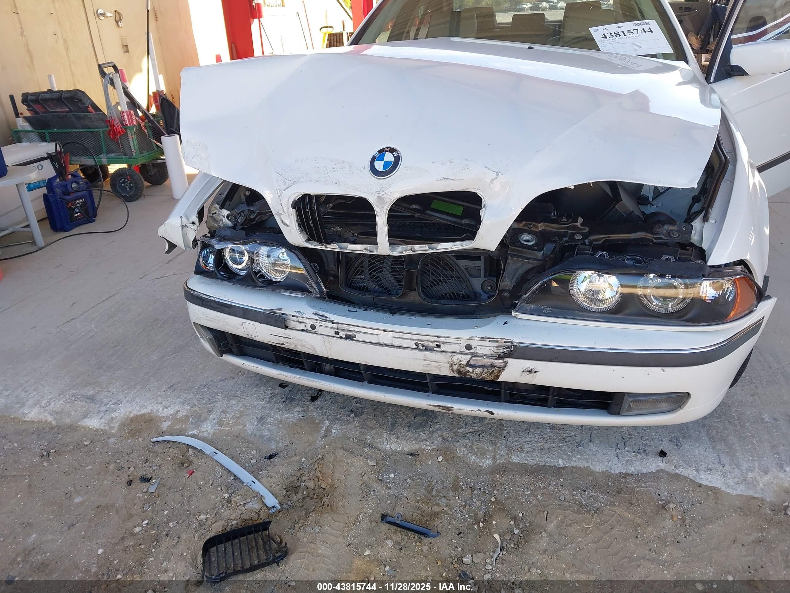1999 Bmw 528ia   Белый vin: WBADM6331XBY28634