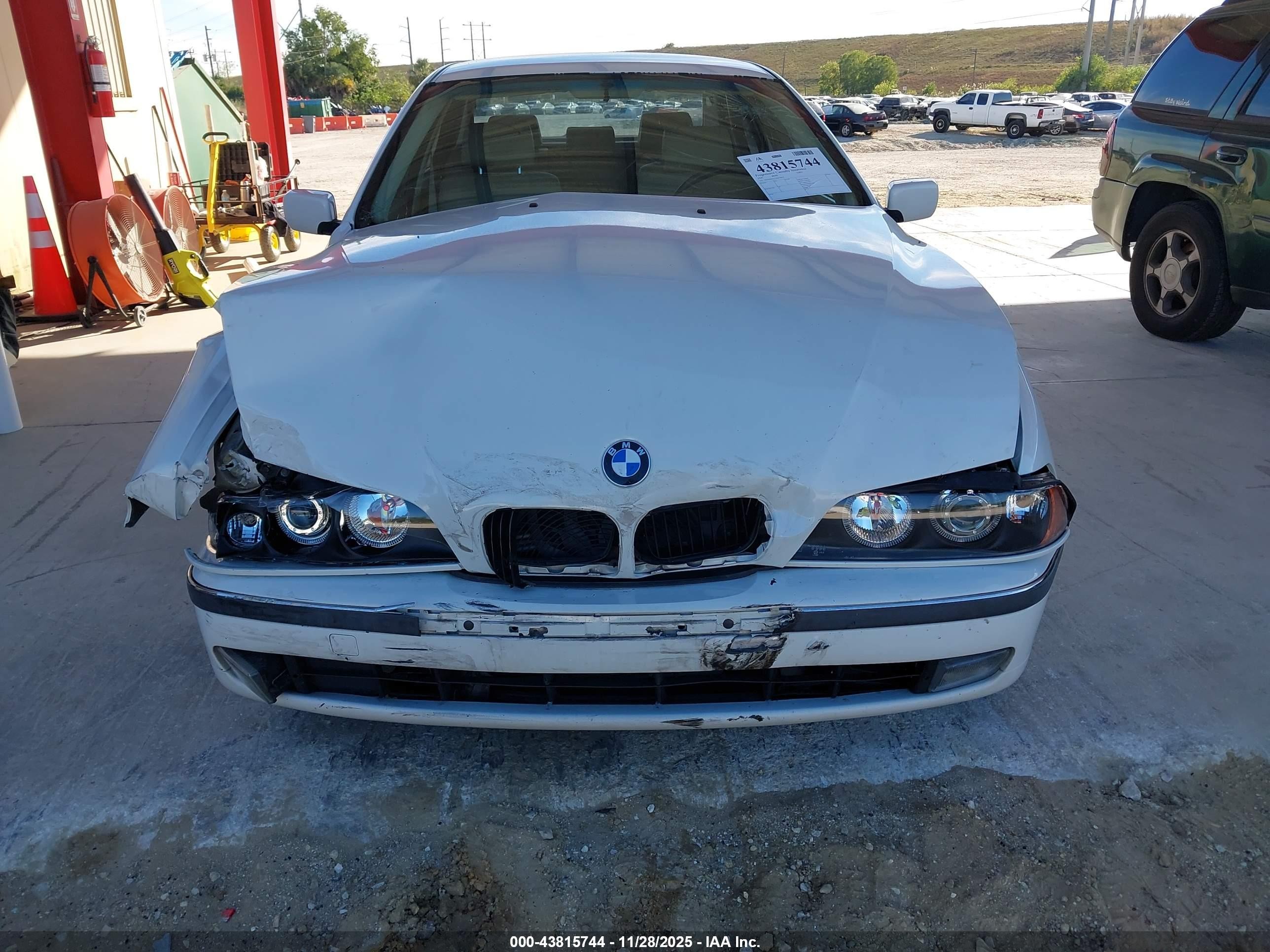 1999 Bmw 528ia   Белый vin: WBADM6331XBY28634