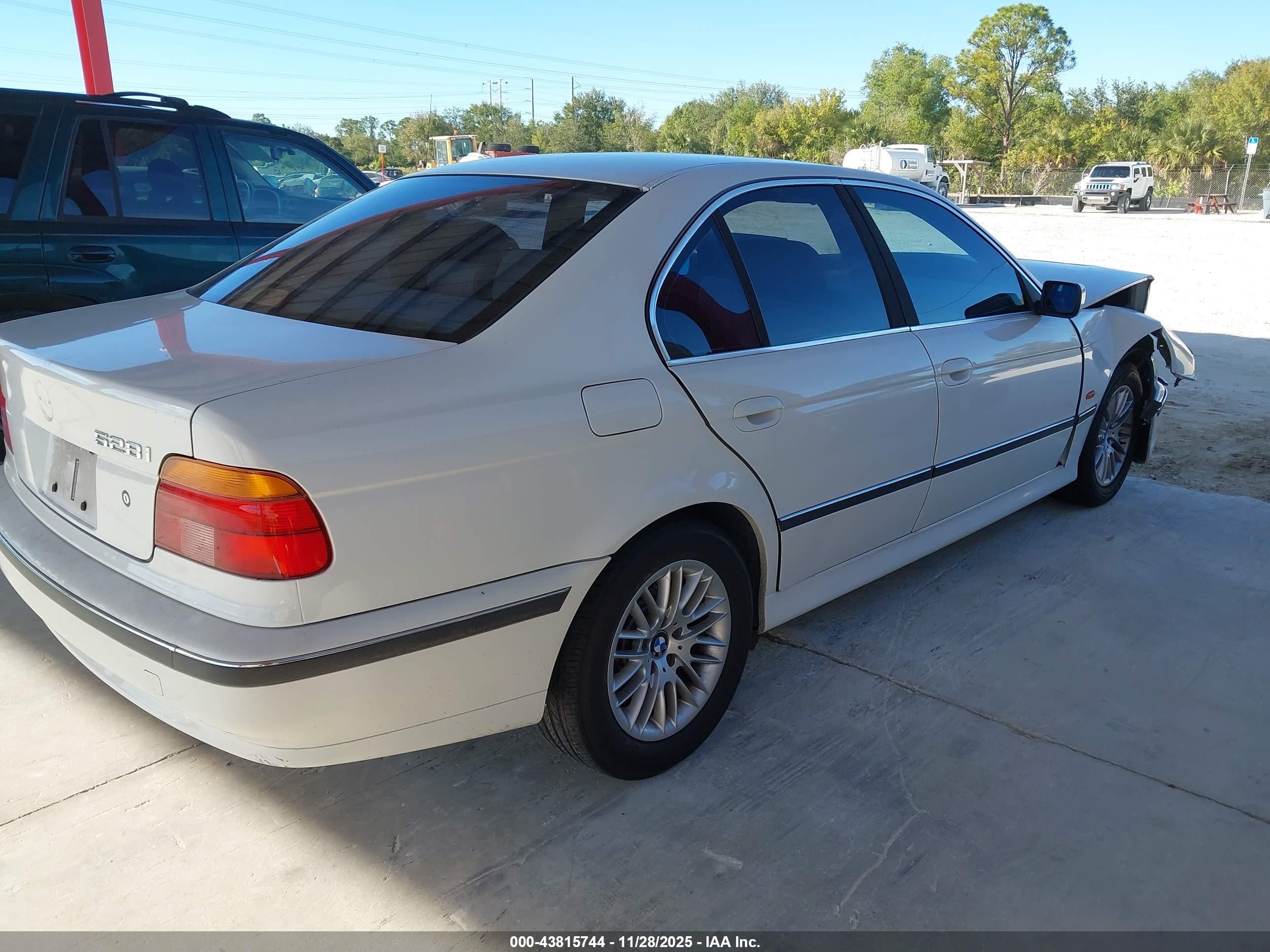 1999 Bmw 528ia   Белый vin: WBADM6331XBY28634