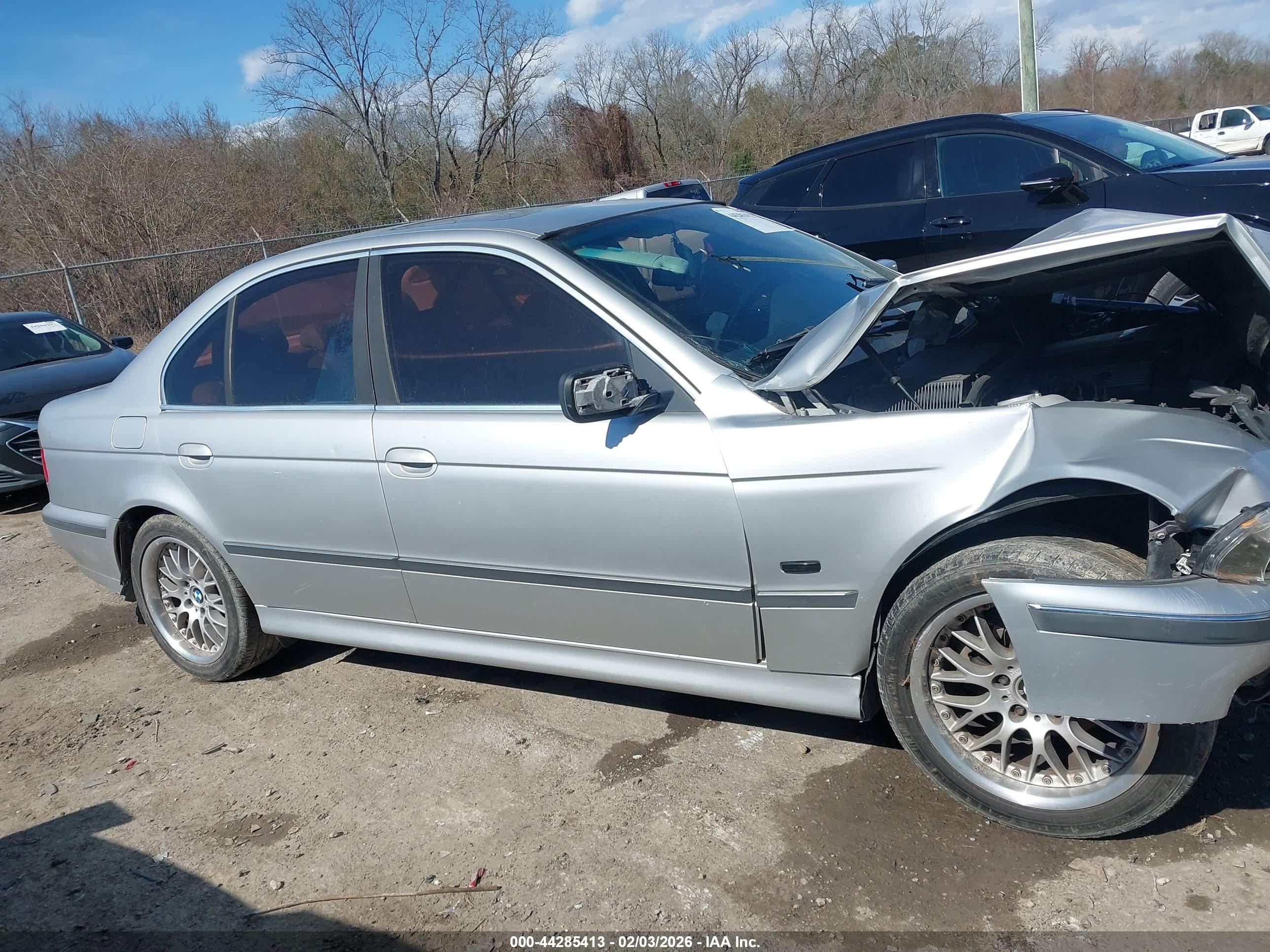 1999 Bmw 528ia   Silver vin: WBADM6331XBY30948