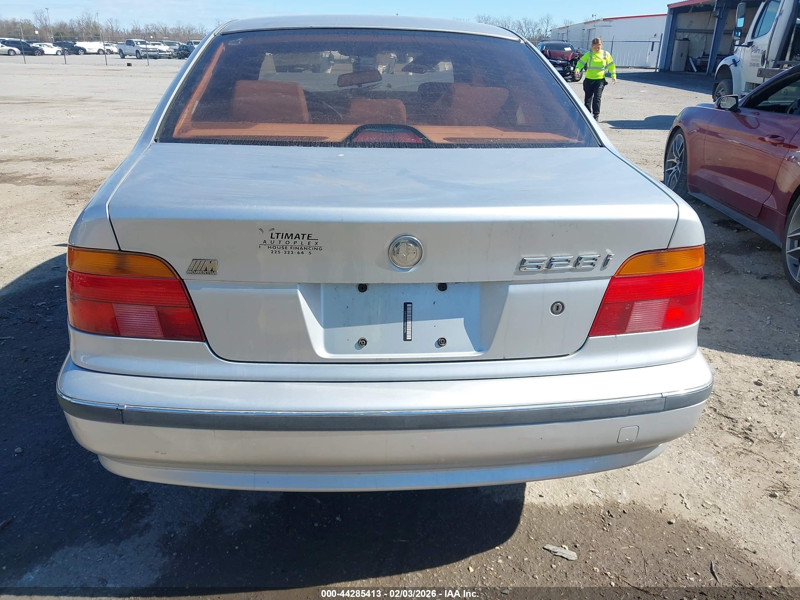 1999 Bmw 528ia   Silver vin: WBADM6331XBY30948
