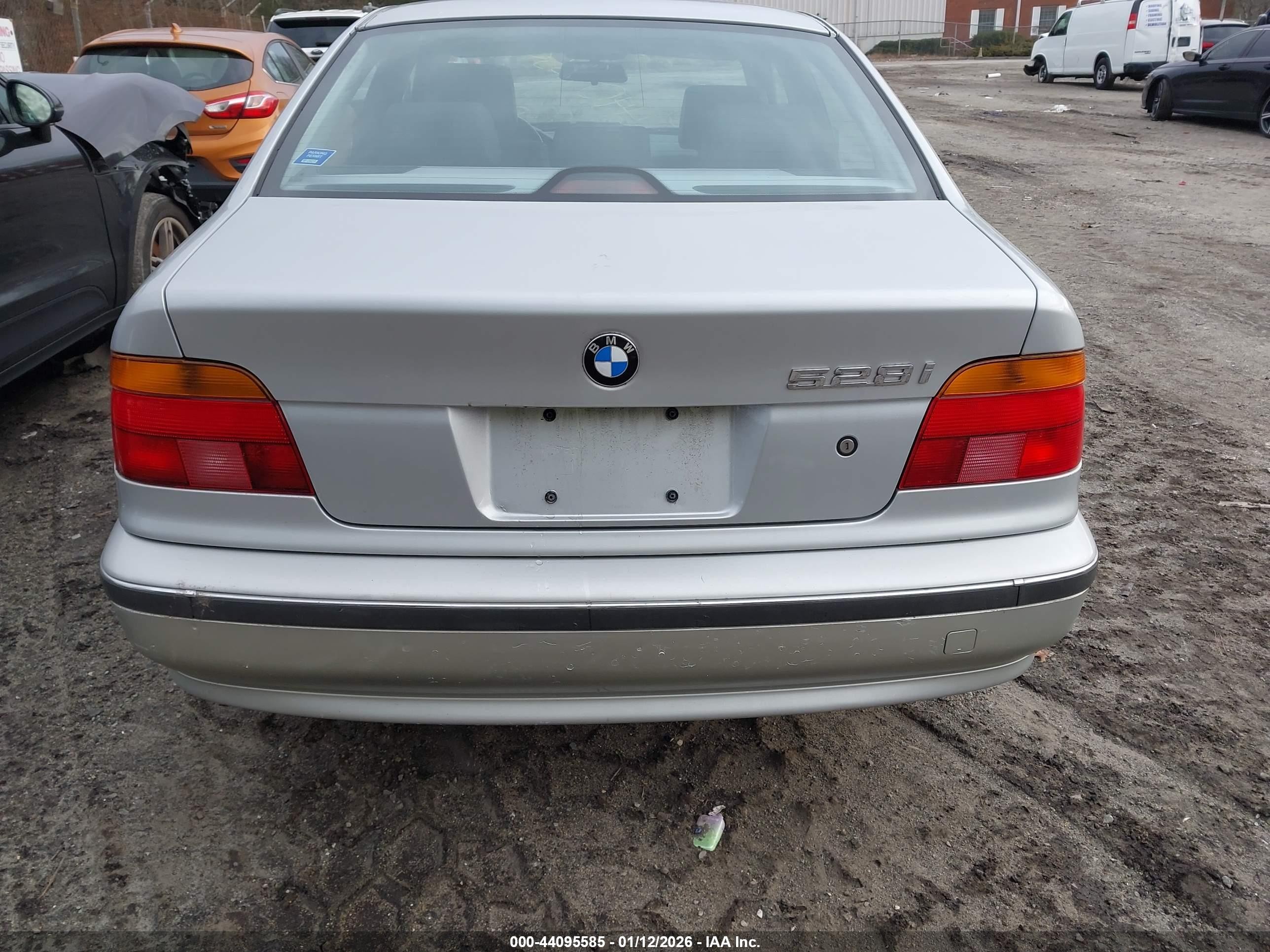 1999 Bmw 528ia   Gray vin: WBADM6333XBY26433