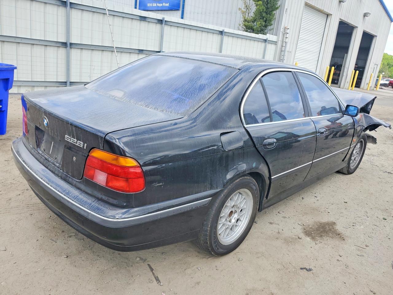 1999 Bmw 528 I Automatic Black vin: WBADM6337XBY30906