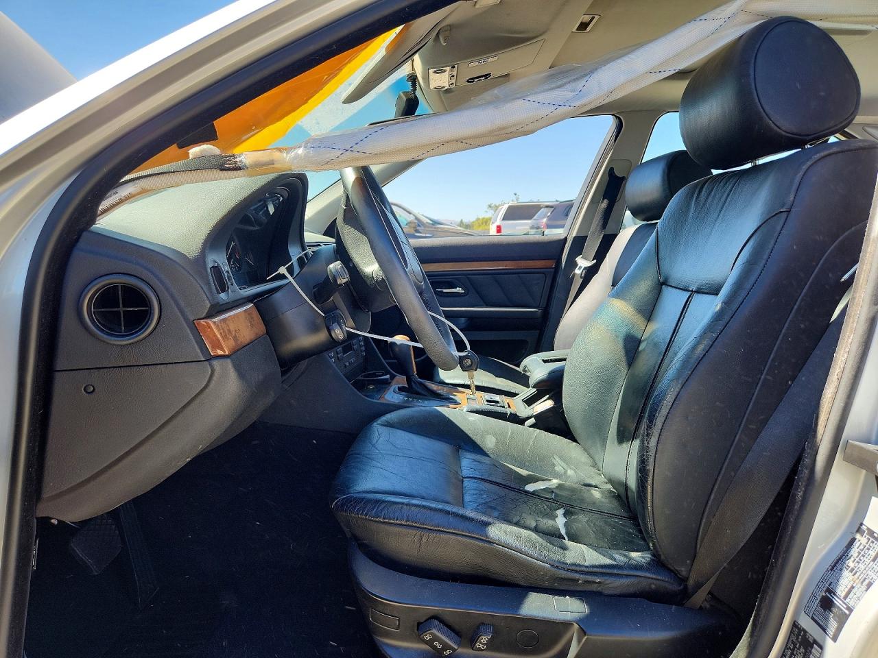 1999 Bmw 528 I Automatic Silver vin: WBADM6337XBY32073